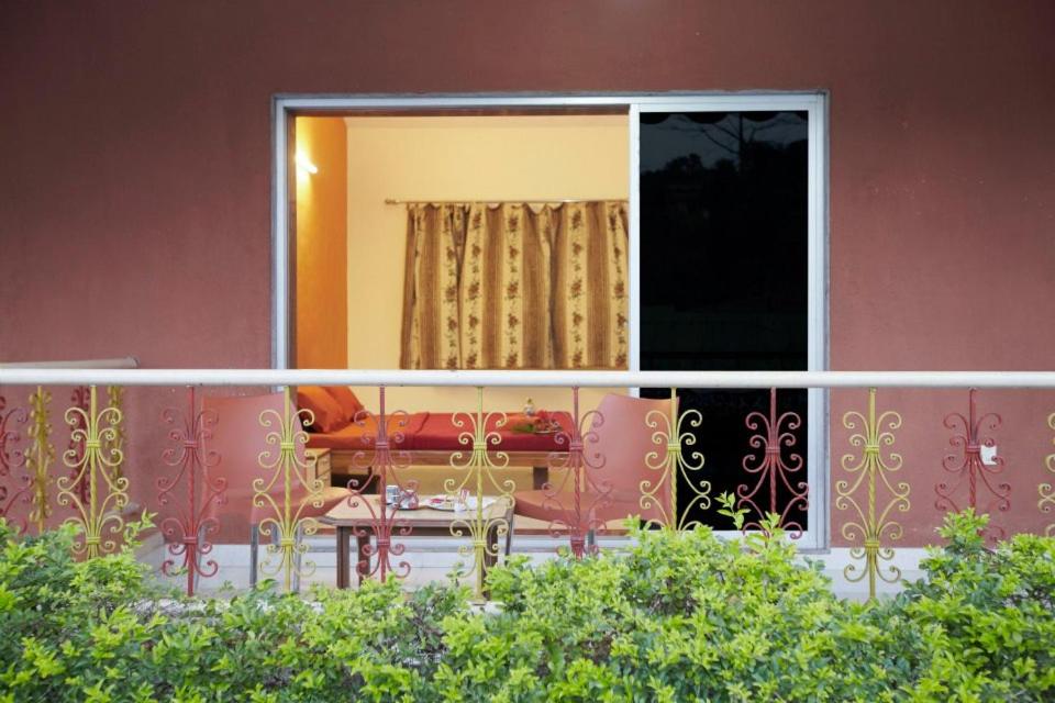 King Room with Pool View photo 3