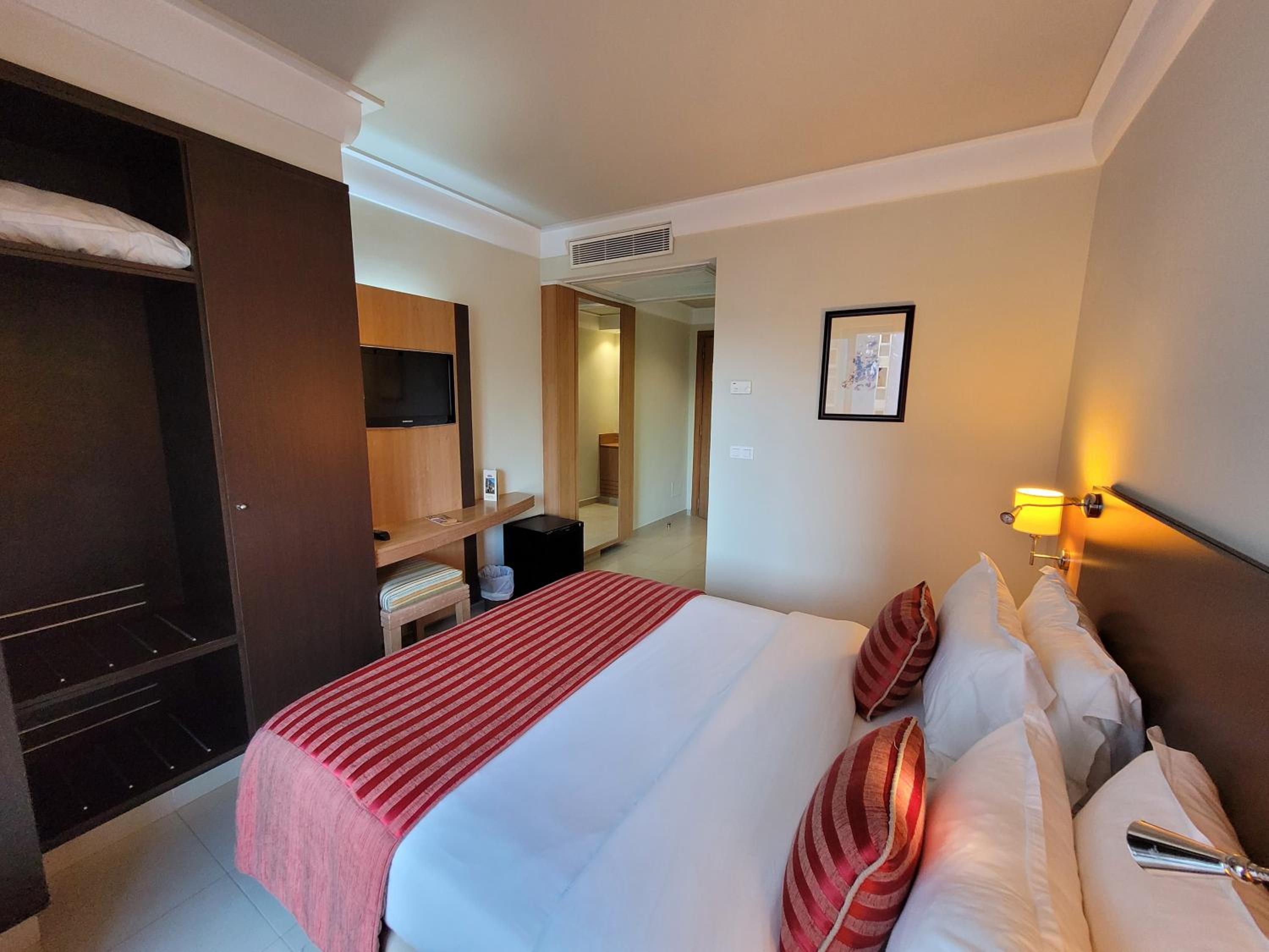 Standard Double Room photo 3