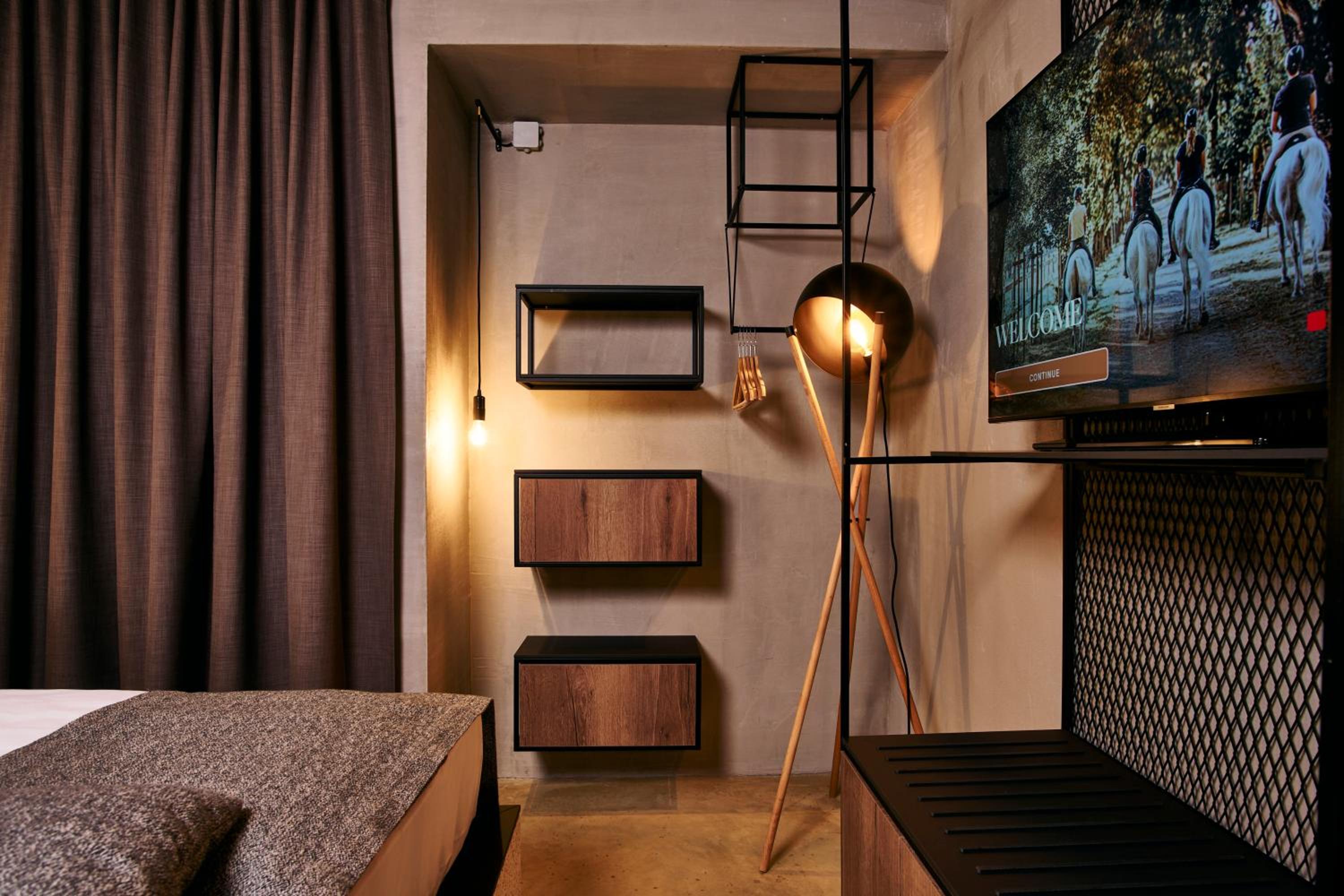Comfort Double or Twin Room with Balcony - Photo 7