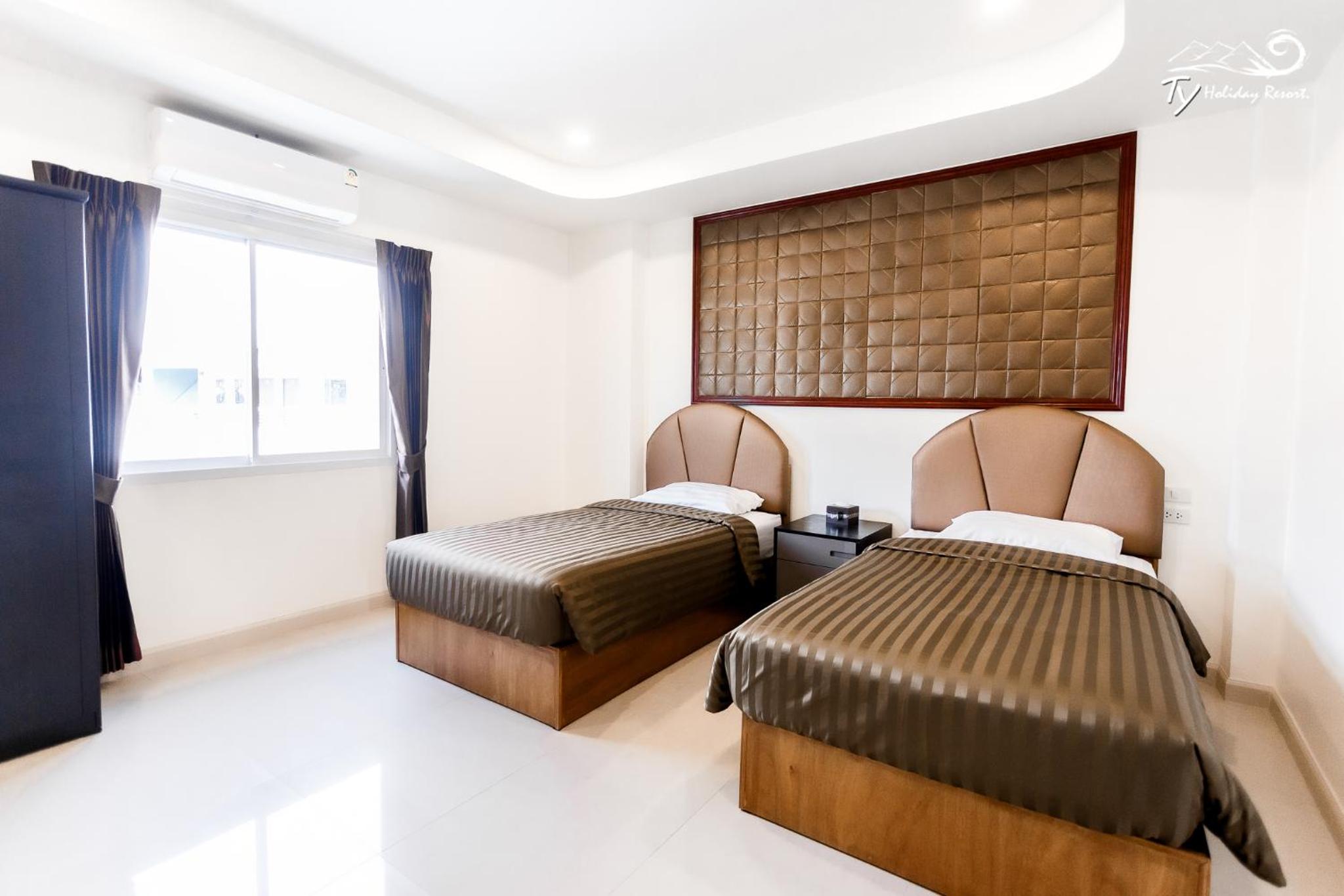 Thirteen-Bedroom Villa with Private Pooll 237 - Photo 14