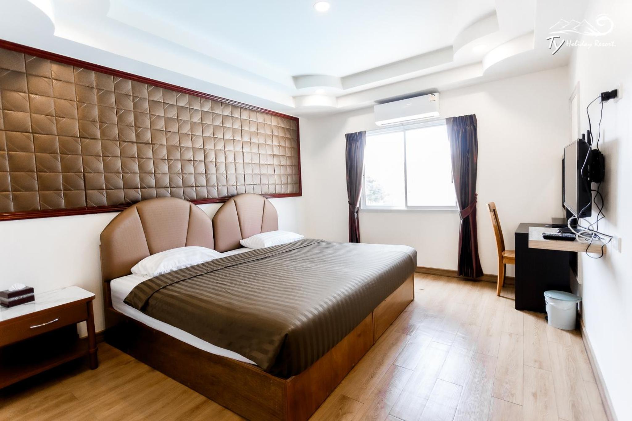 Thirteen-Bedroom Villa with Private Pooll 237 - Photo 23
