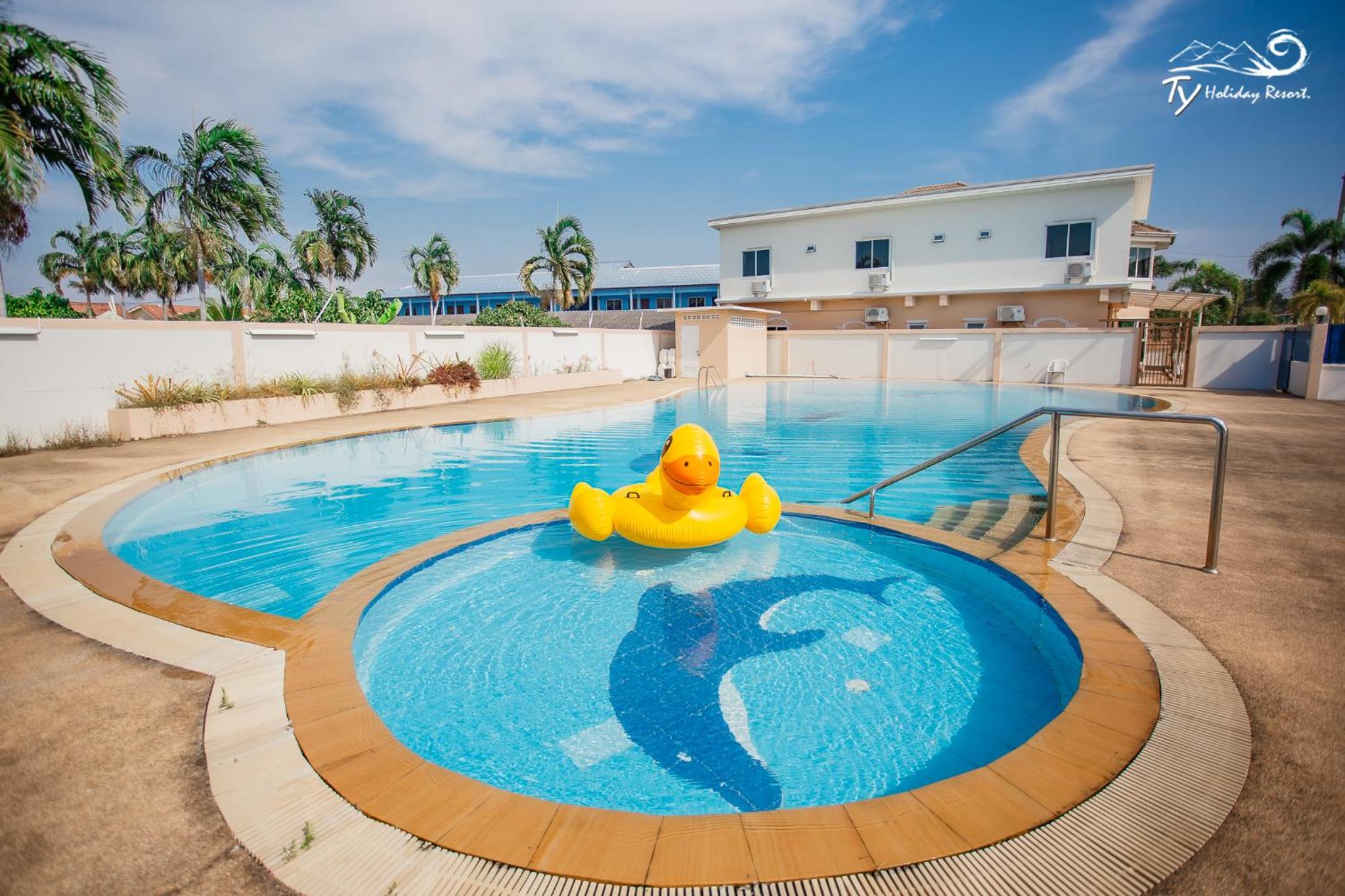 Thirteen-Bedroom Villa with Private Pooll 237 - Photo 10