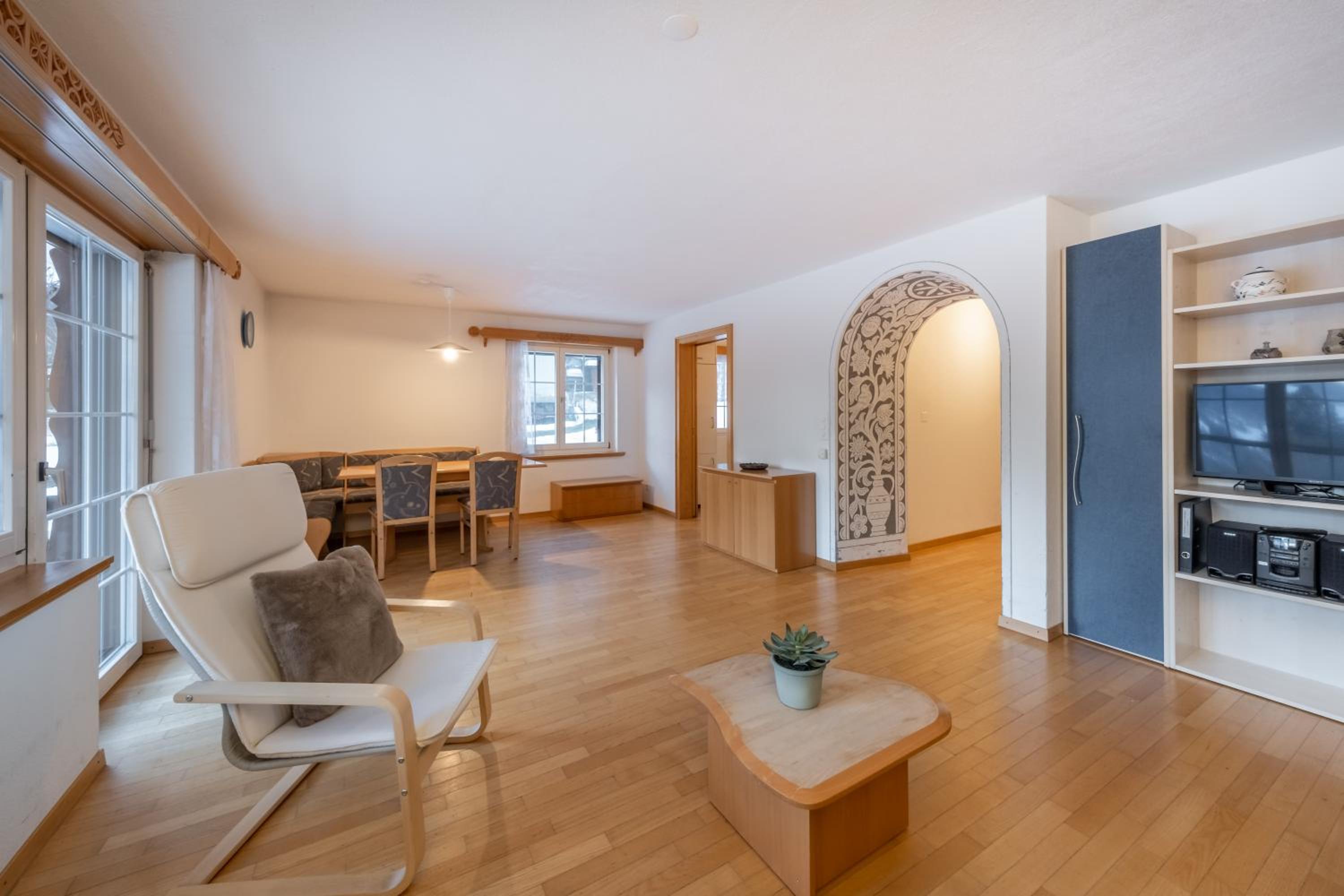 Apartment - Photo 2