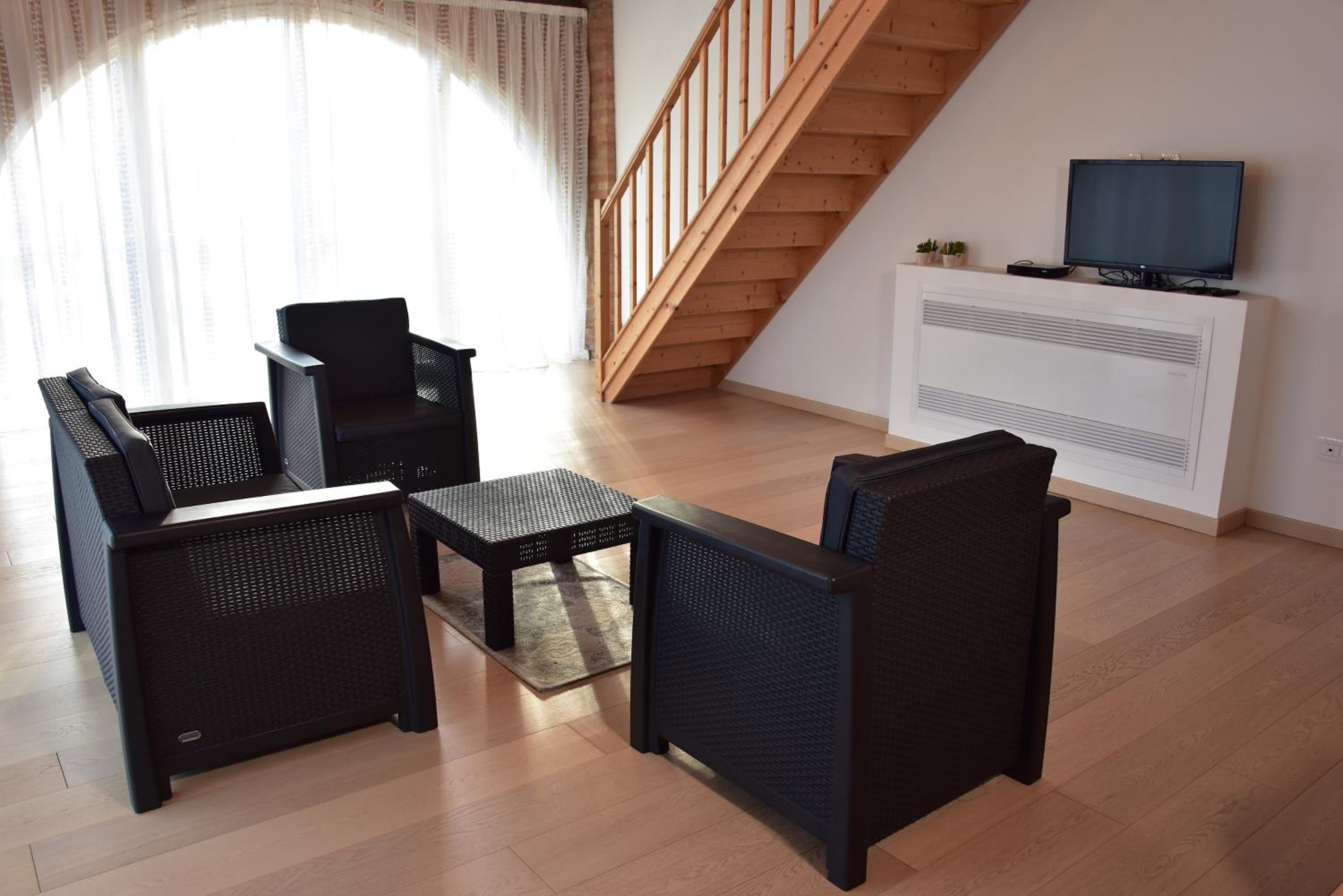 Quadruple Room with Private Bathroom