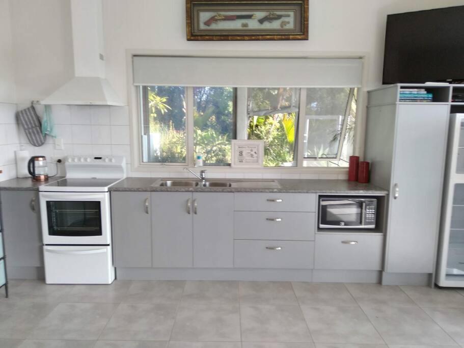 Apartment with Sea View - Photo 4