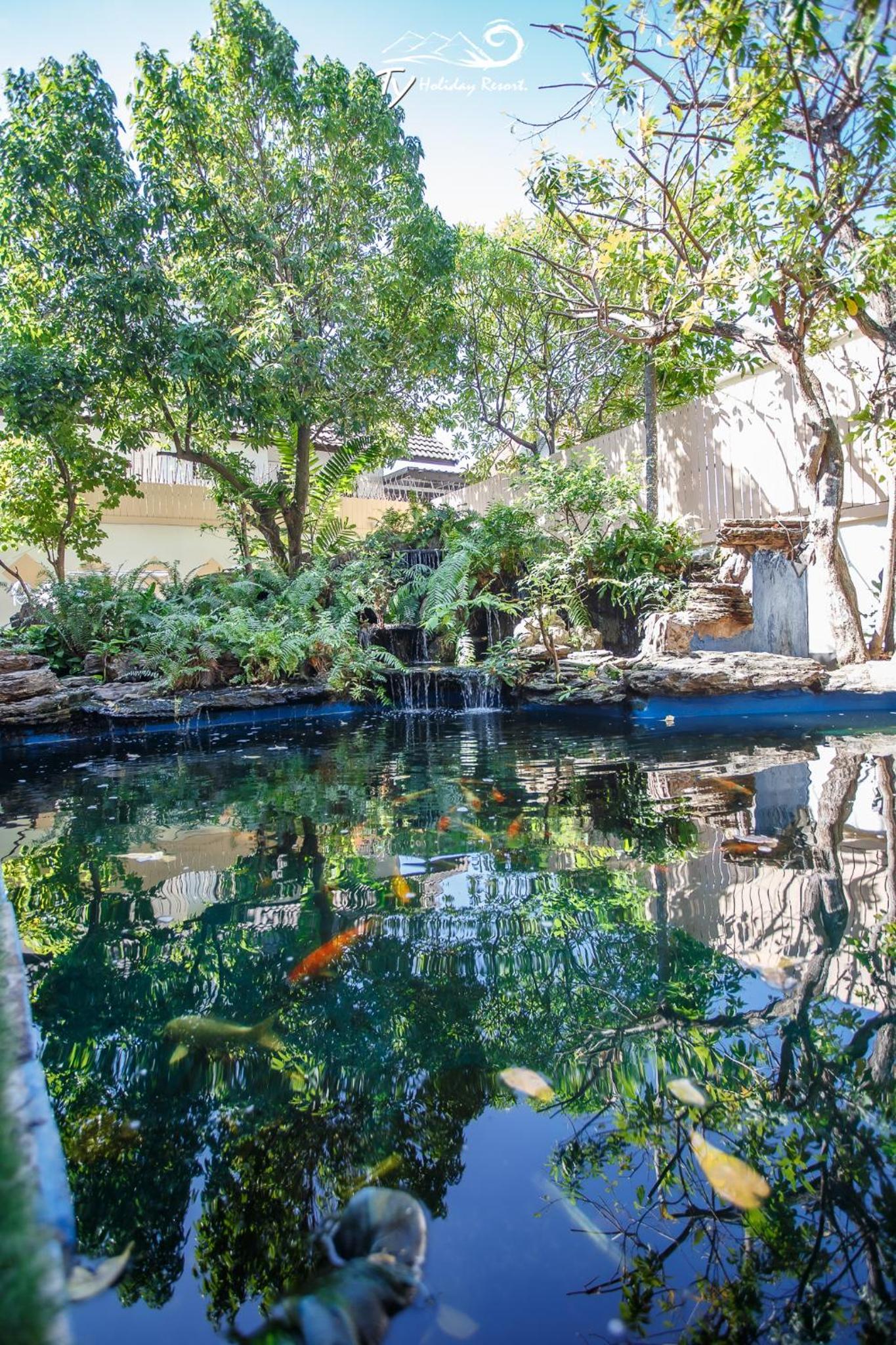 Nine-Bedroom Villa with Private Pool 227 - Photo 6