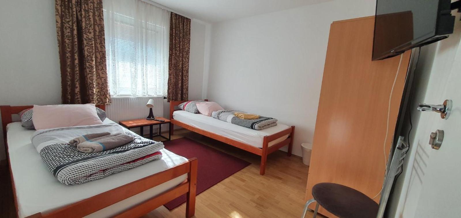 Apartment - Photo 2