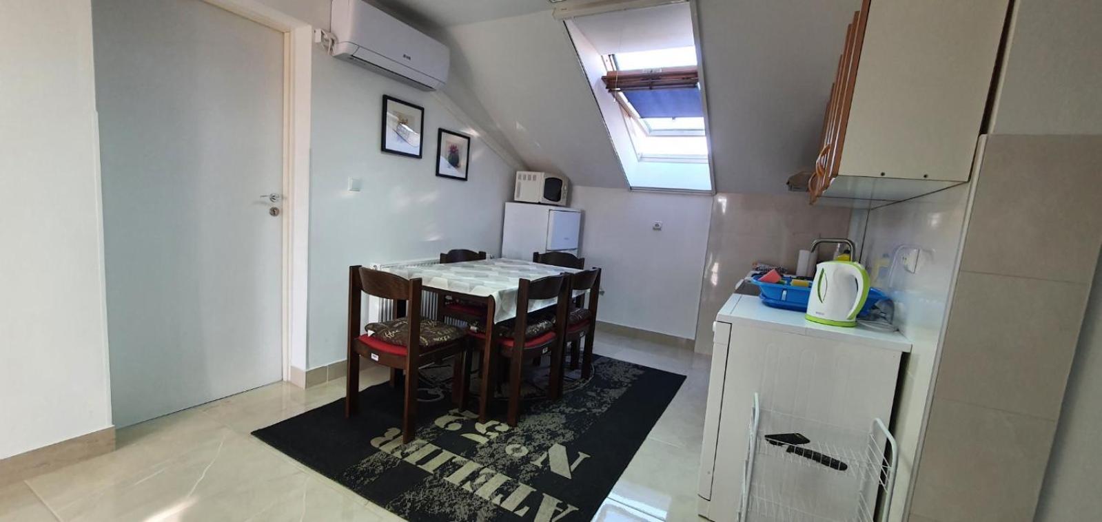 Apartment - Photo 3