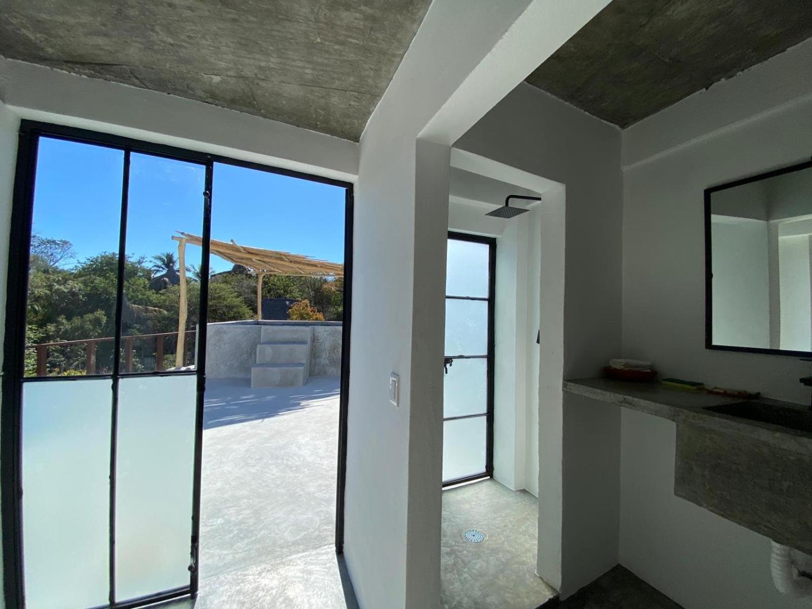 Apartment with Terrace - Photo 19