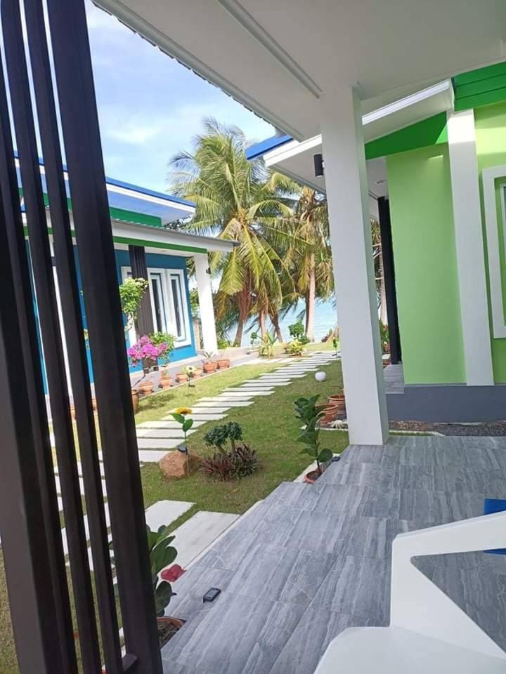 Double Room with Balcony - Photo 8