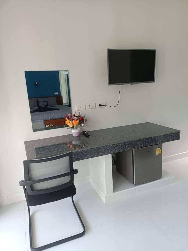 Double Room with Balcony - Photo 4