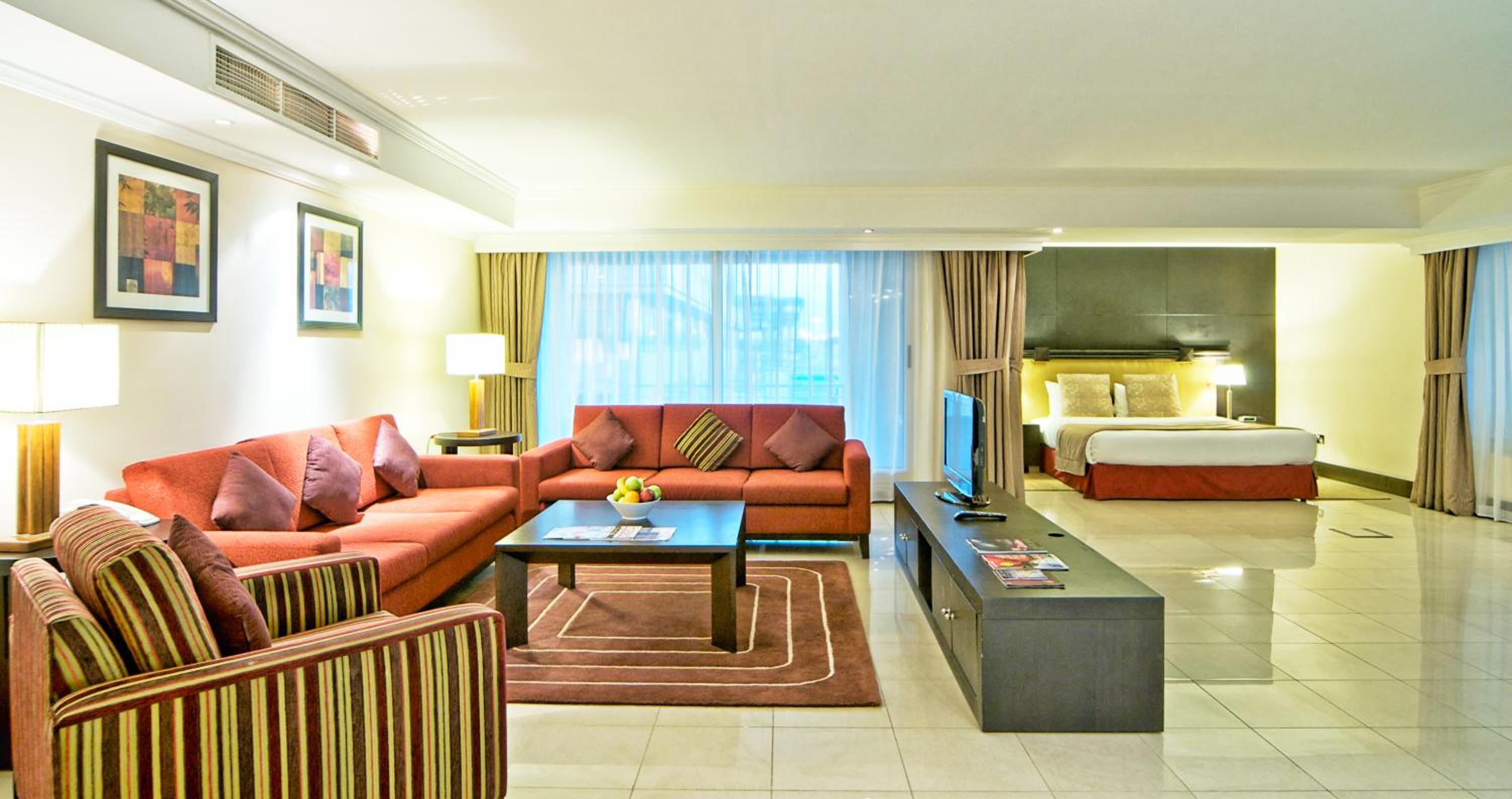 Deluxe Family Suite photo 2
