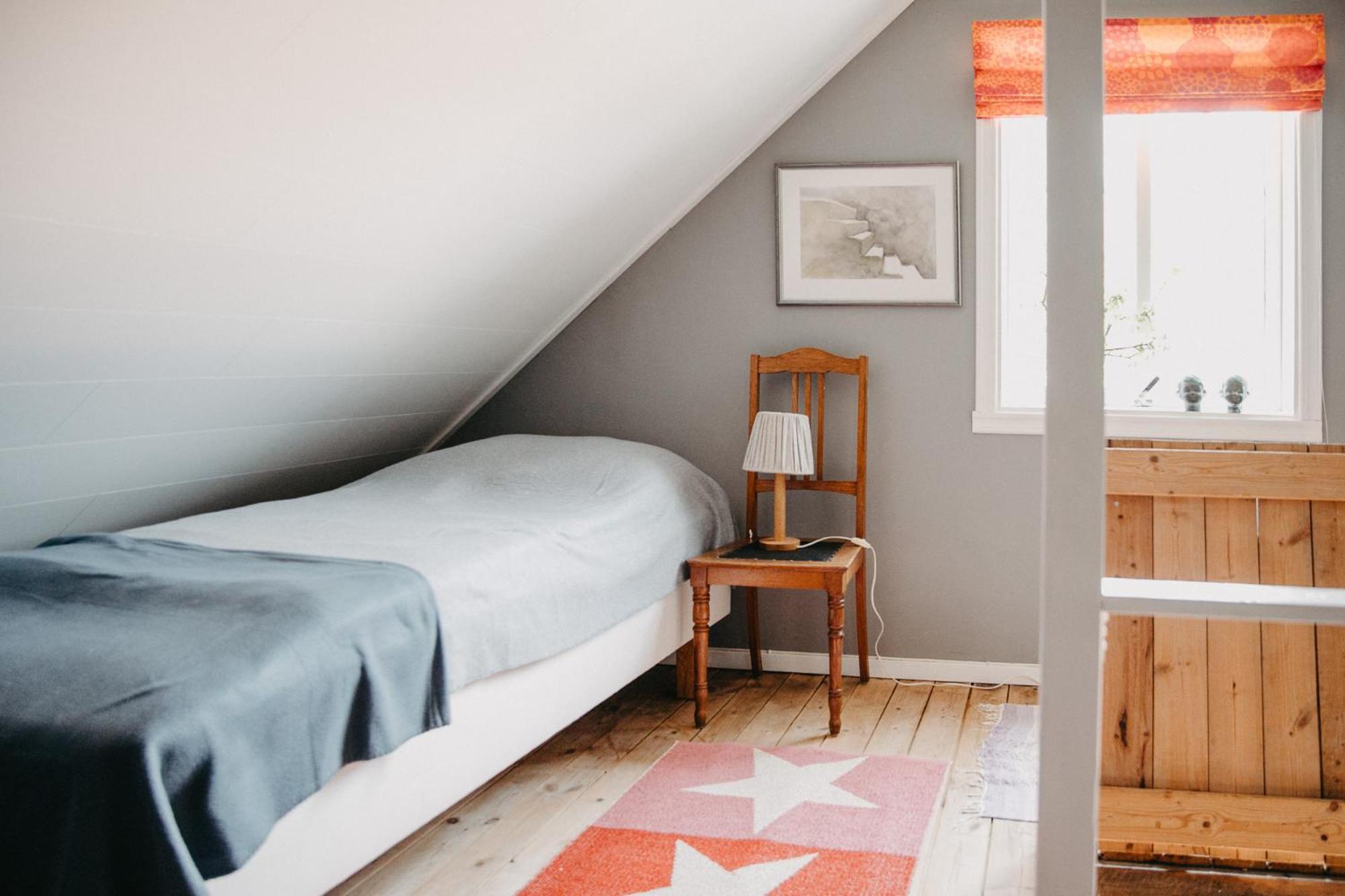 One-Bedroom House photo 1