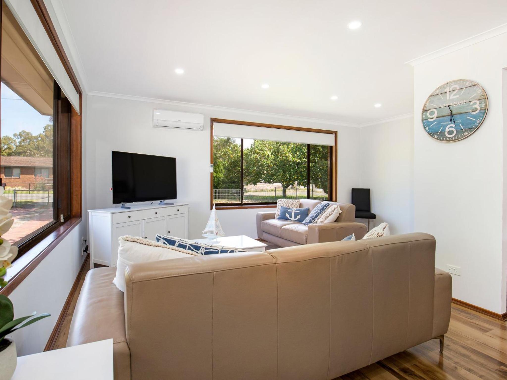 Three-Bedroom House photo 1