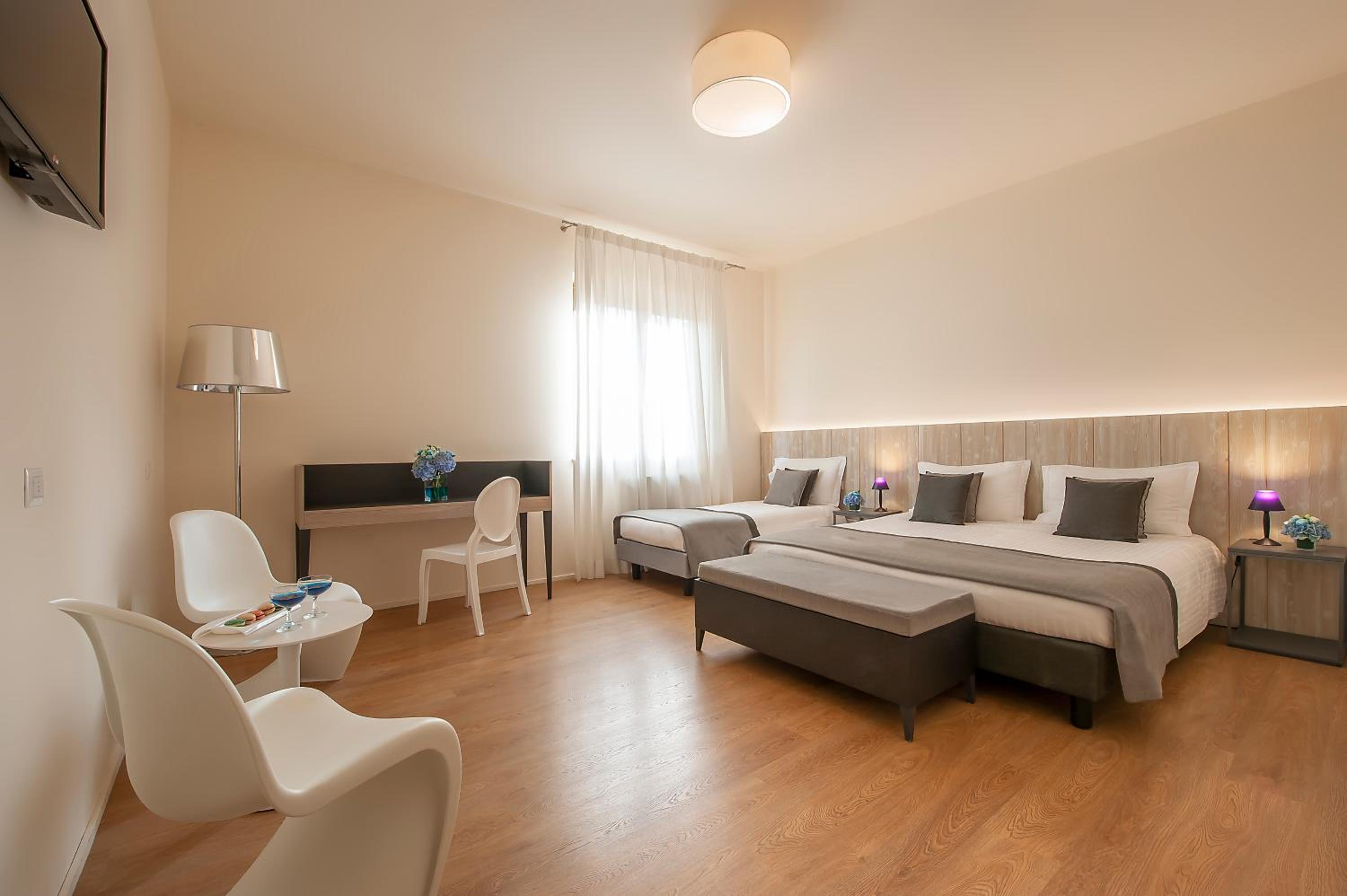 Standard Triple Room photo 2