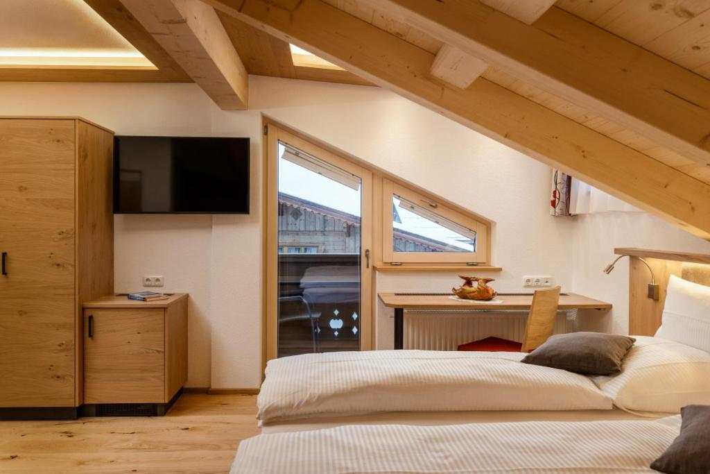 Double Room - Disability Access - Photo 3