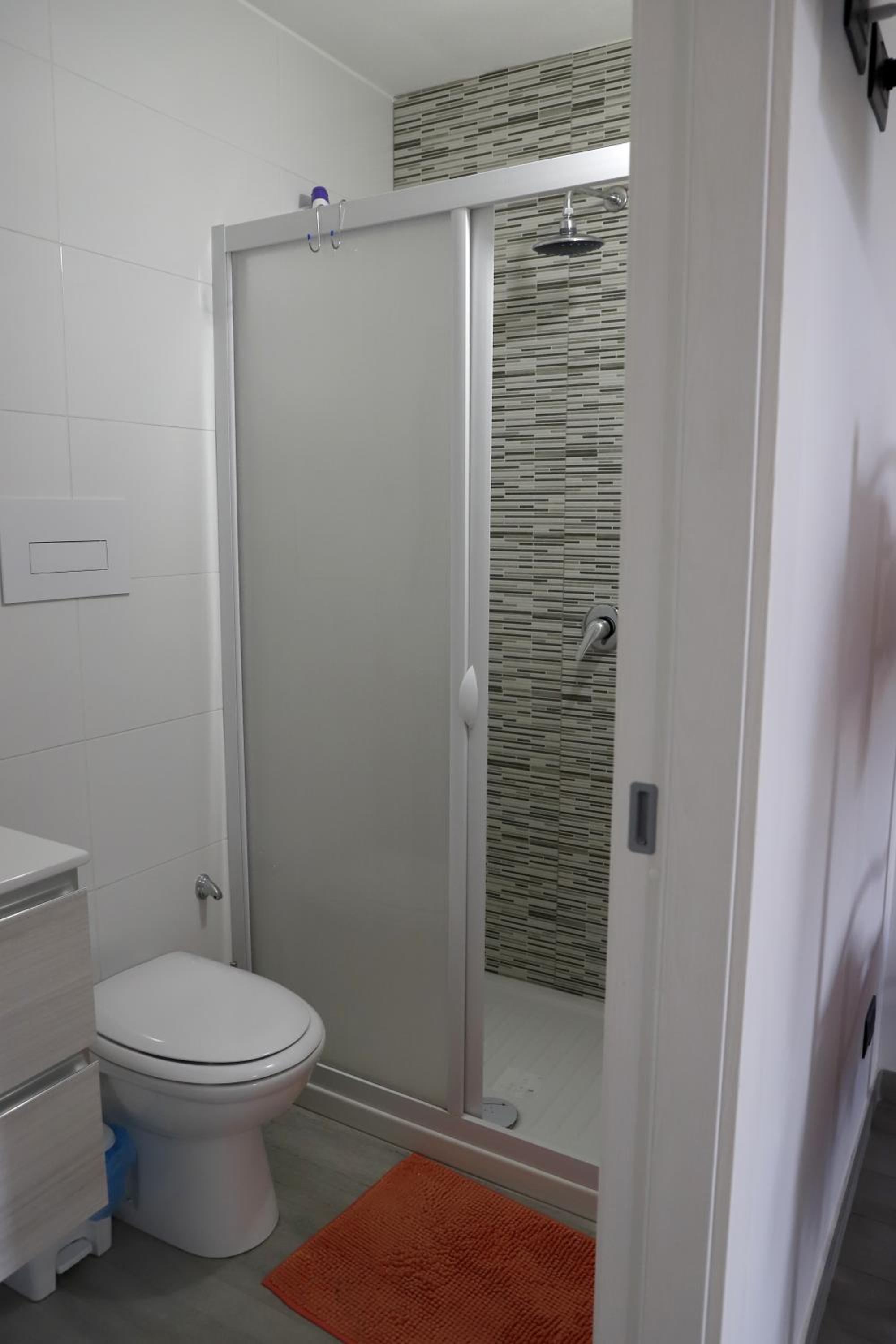 King Room - Disability Access photo 3