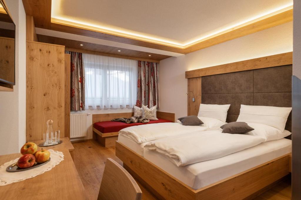 Triple Room with Balcony