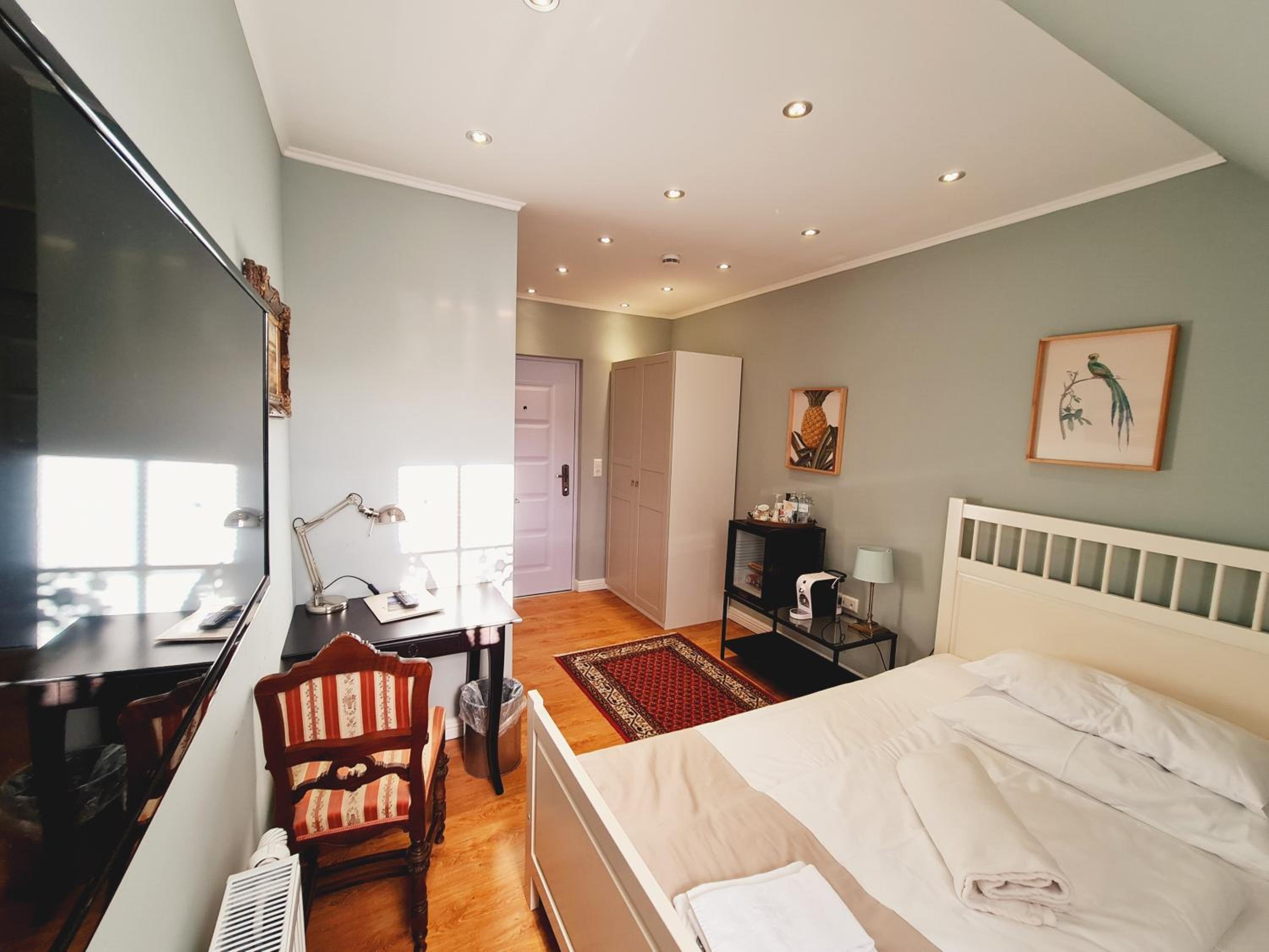 Standard Double Room photo 3