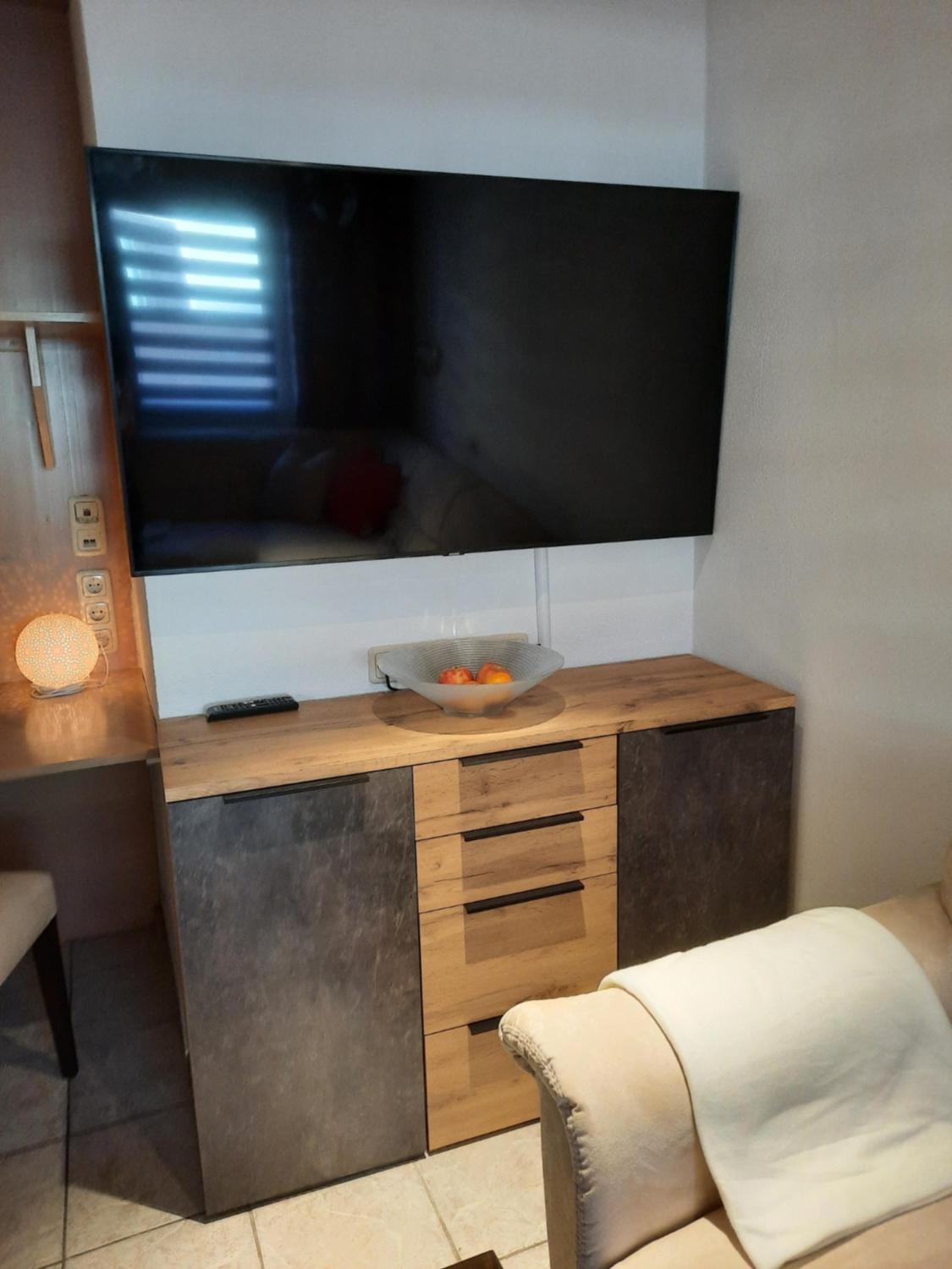 Apartment photo 2