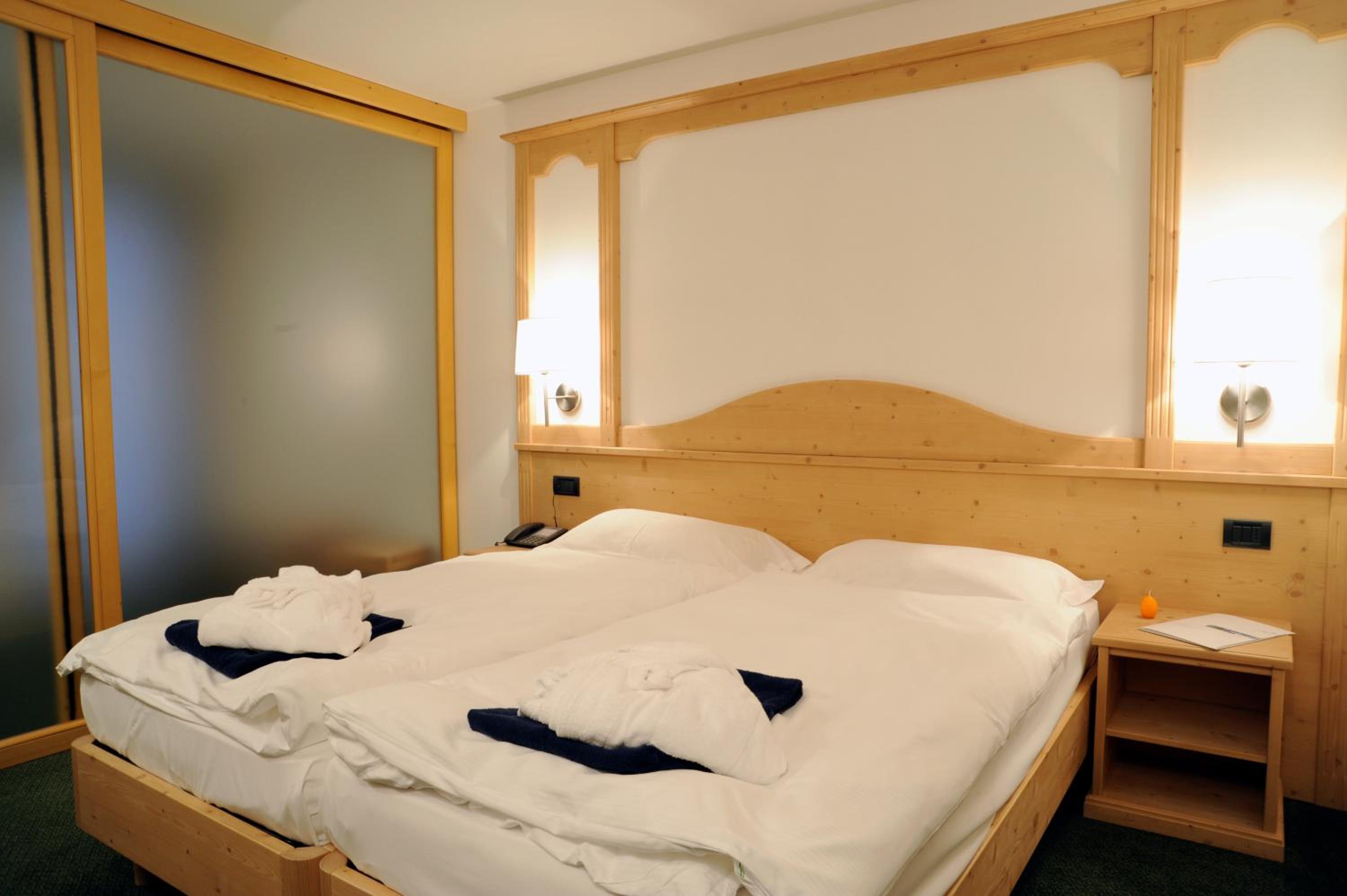 Quadruple Room with Spa Access - Photo 6