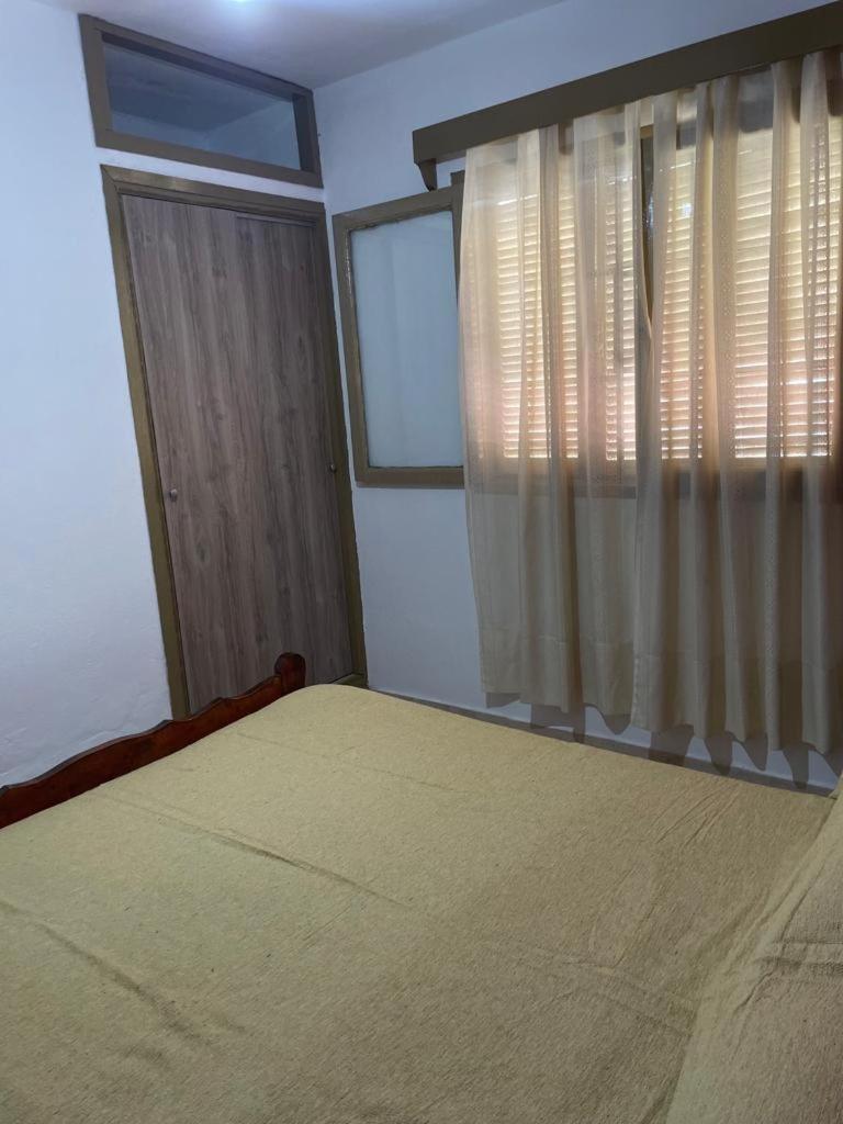 Family Room with Private Bathroom photo 1