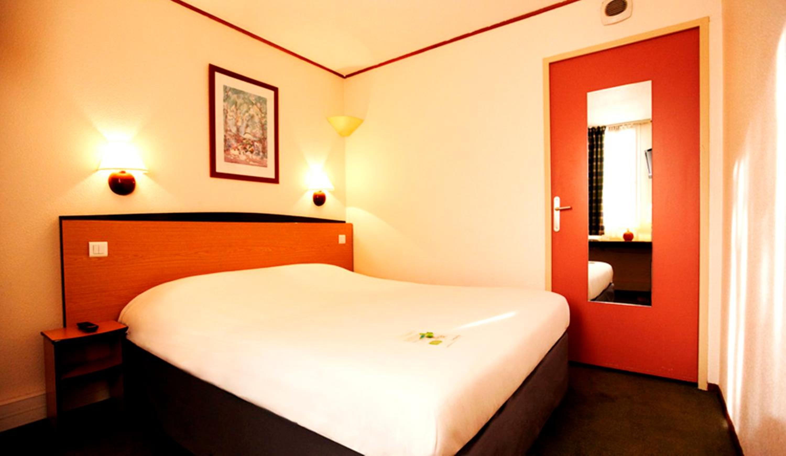 Double Room with 1 Single Bed photo 1