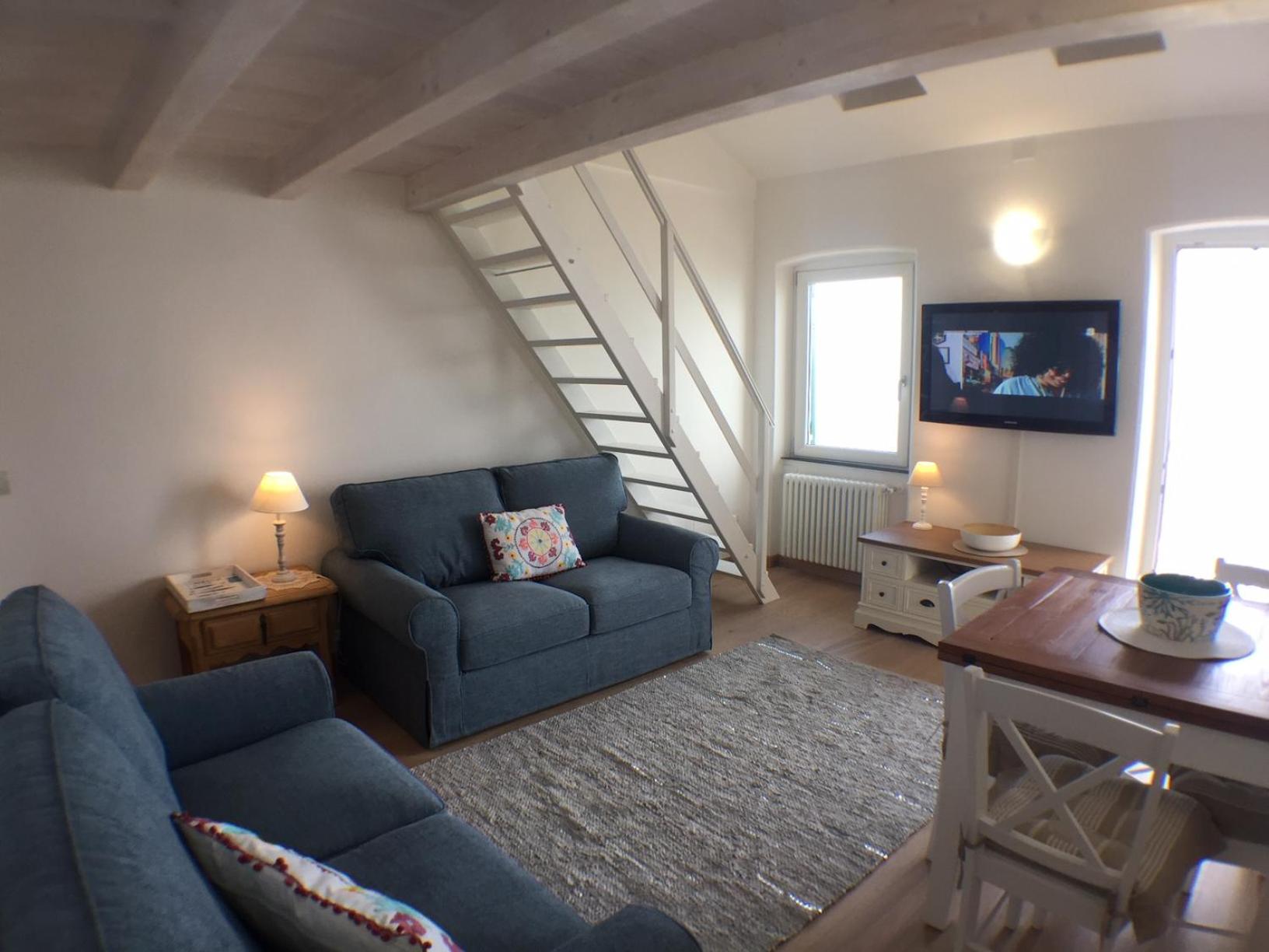 Three-Bedroom Apartment photo 1