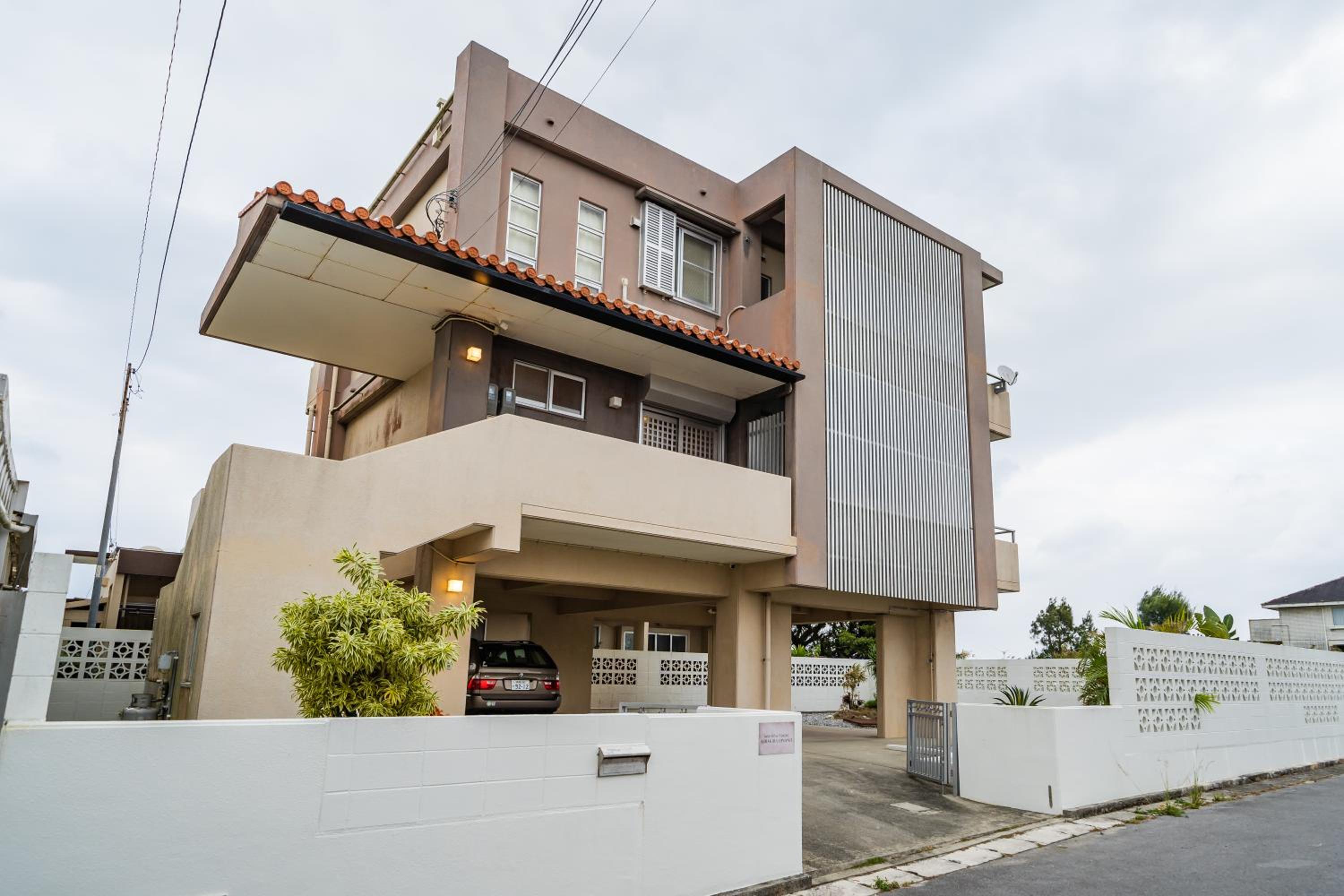Four-Bedroom House - Photo 13