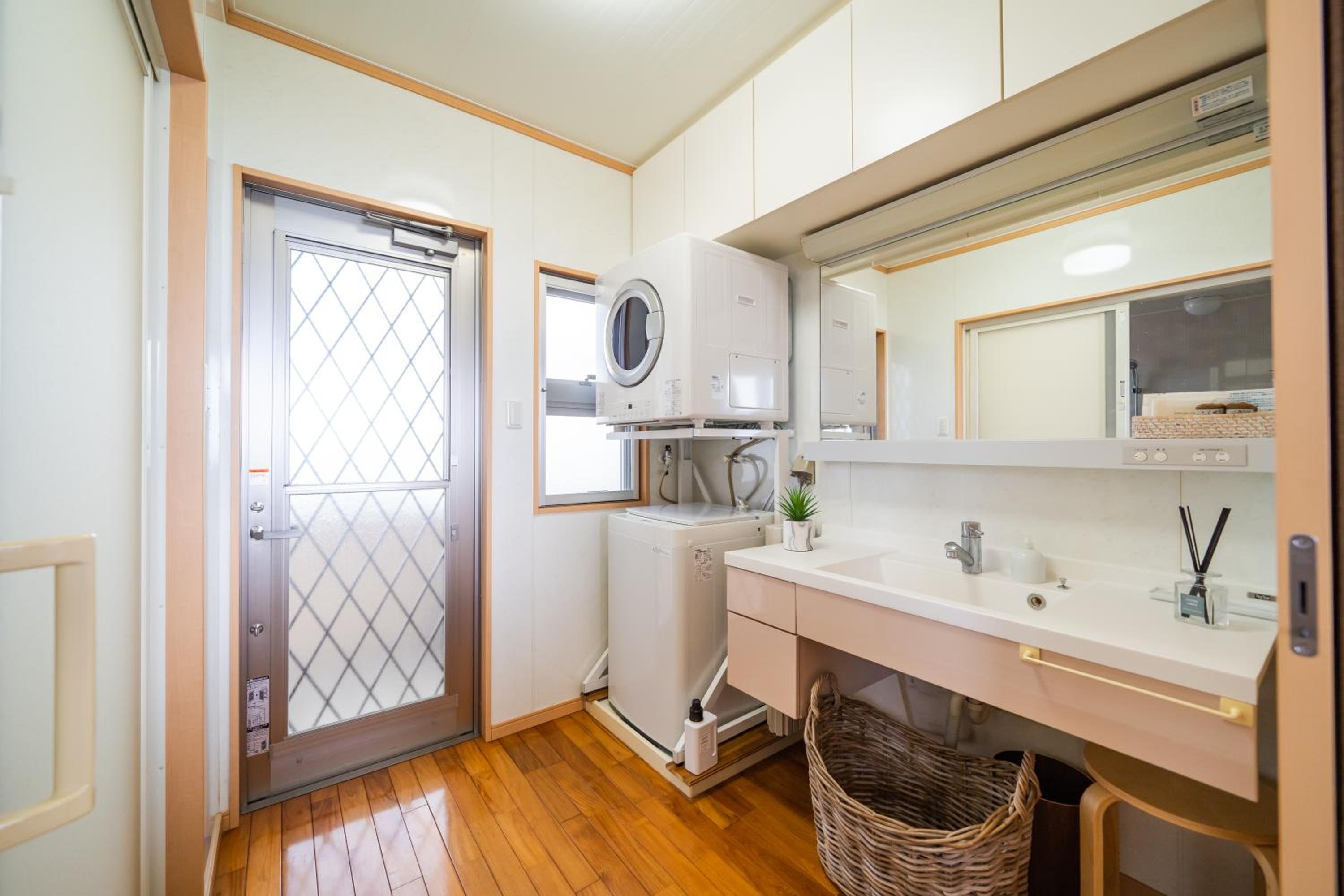 Four-Bedroom House - Photo 24