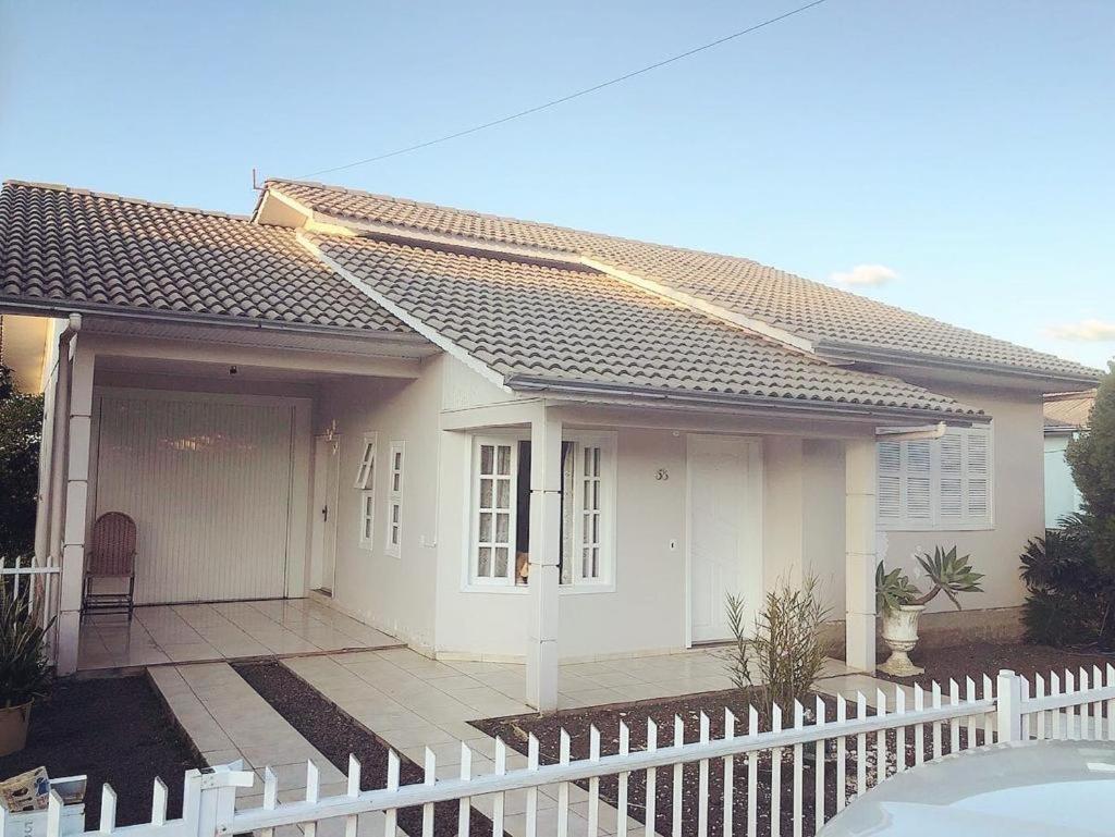 Three-Bedroom House photo 1