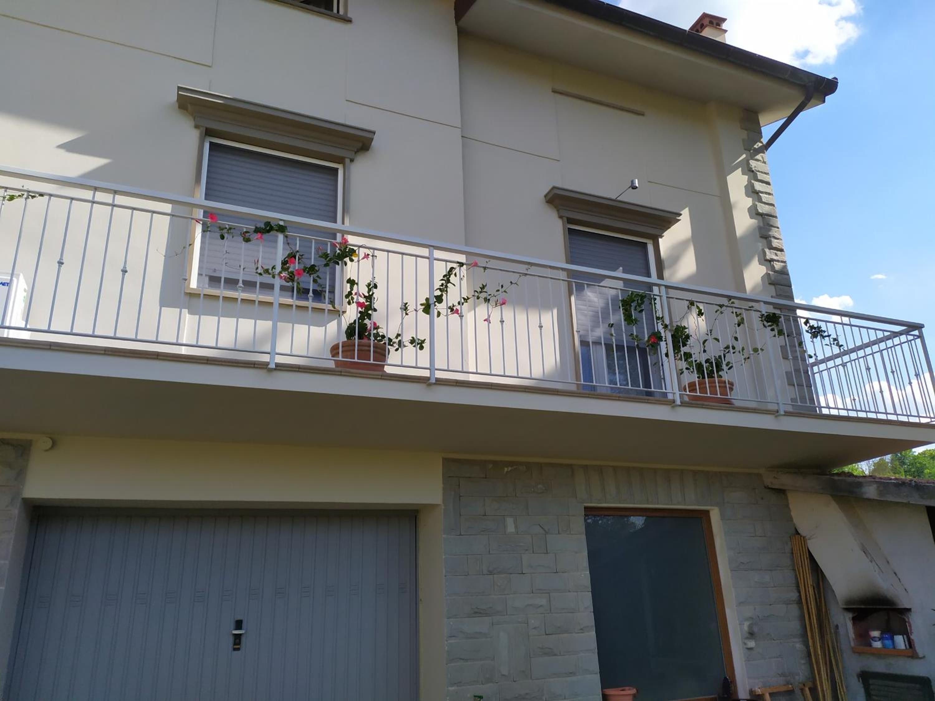 Double Room with Balcony - Photo 6