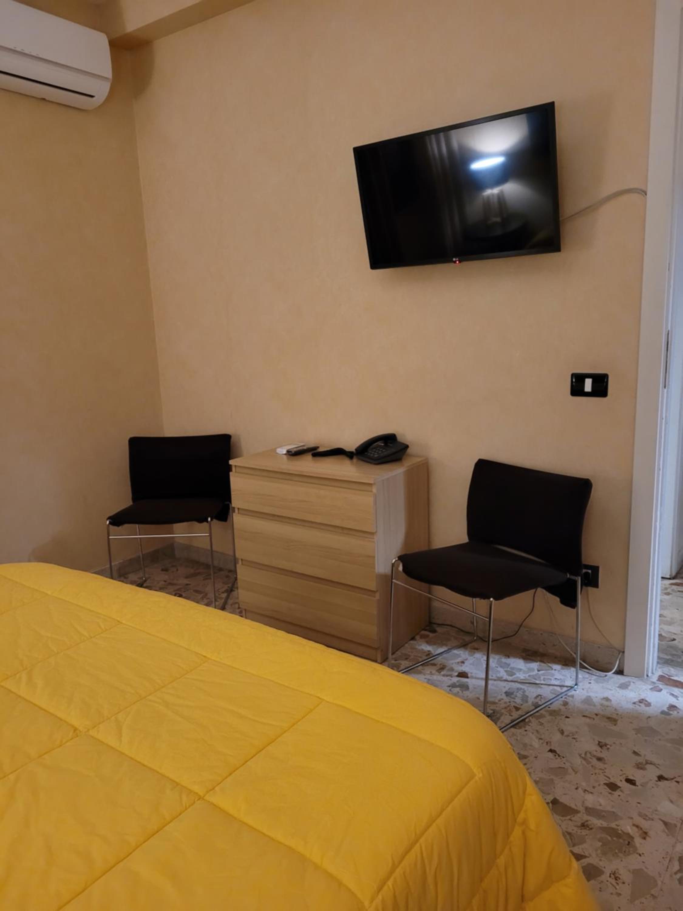 Double/Twin Room - Photo 18