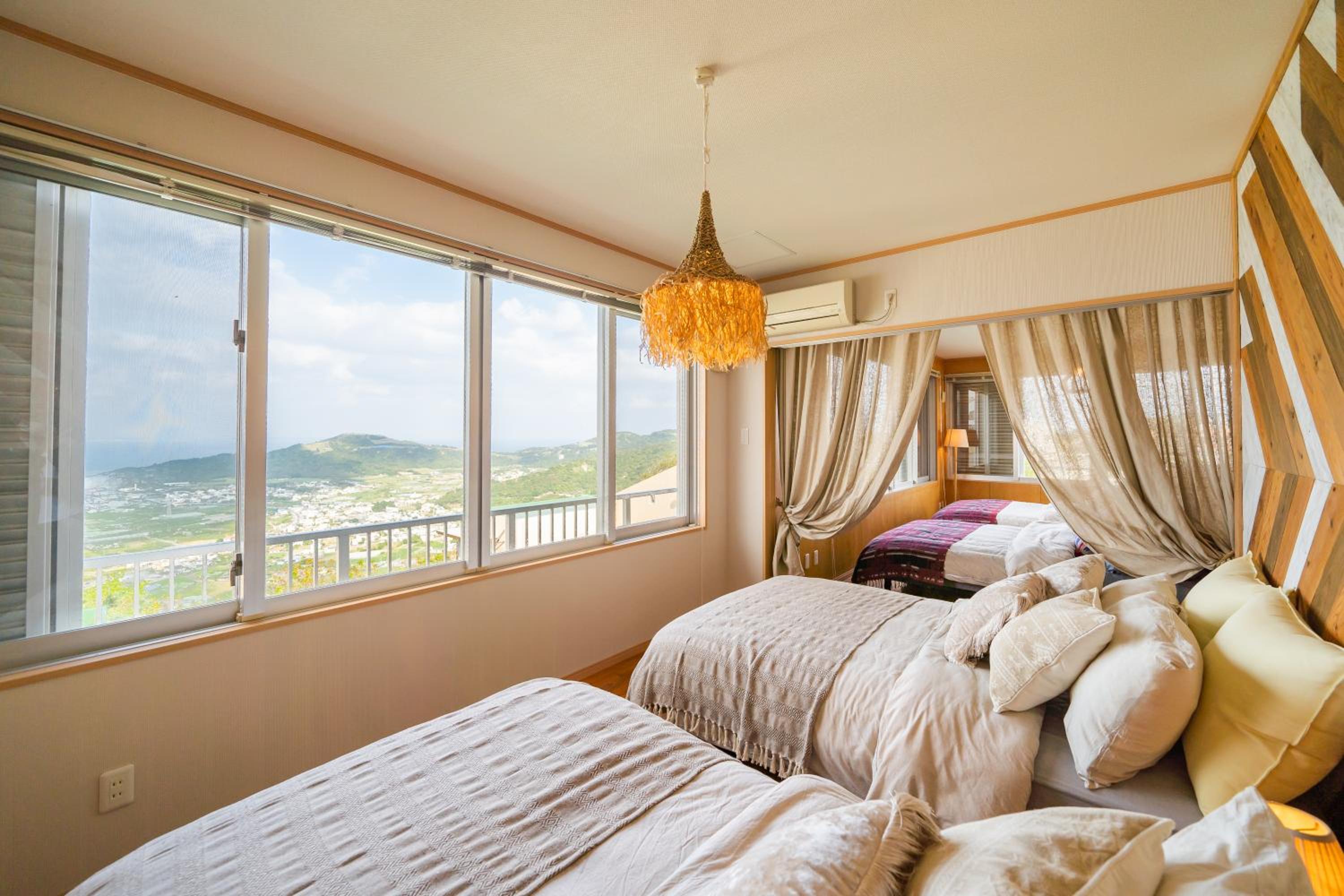 Four-Bedroom House - Photo 1