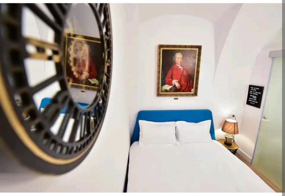 One-Bedroom Apartment - Photo 6