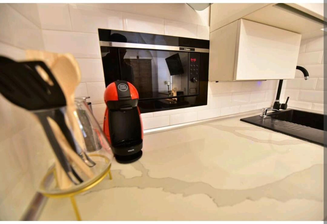 One-Bedroom Apartment - Photo 9