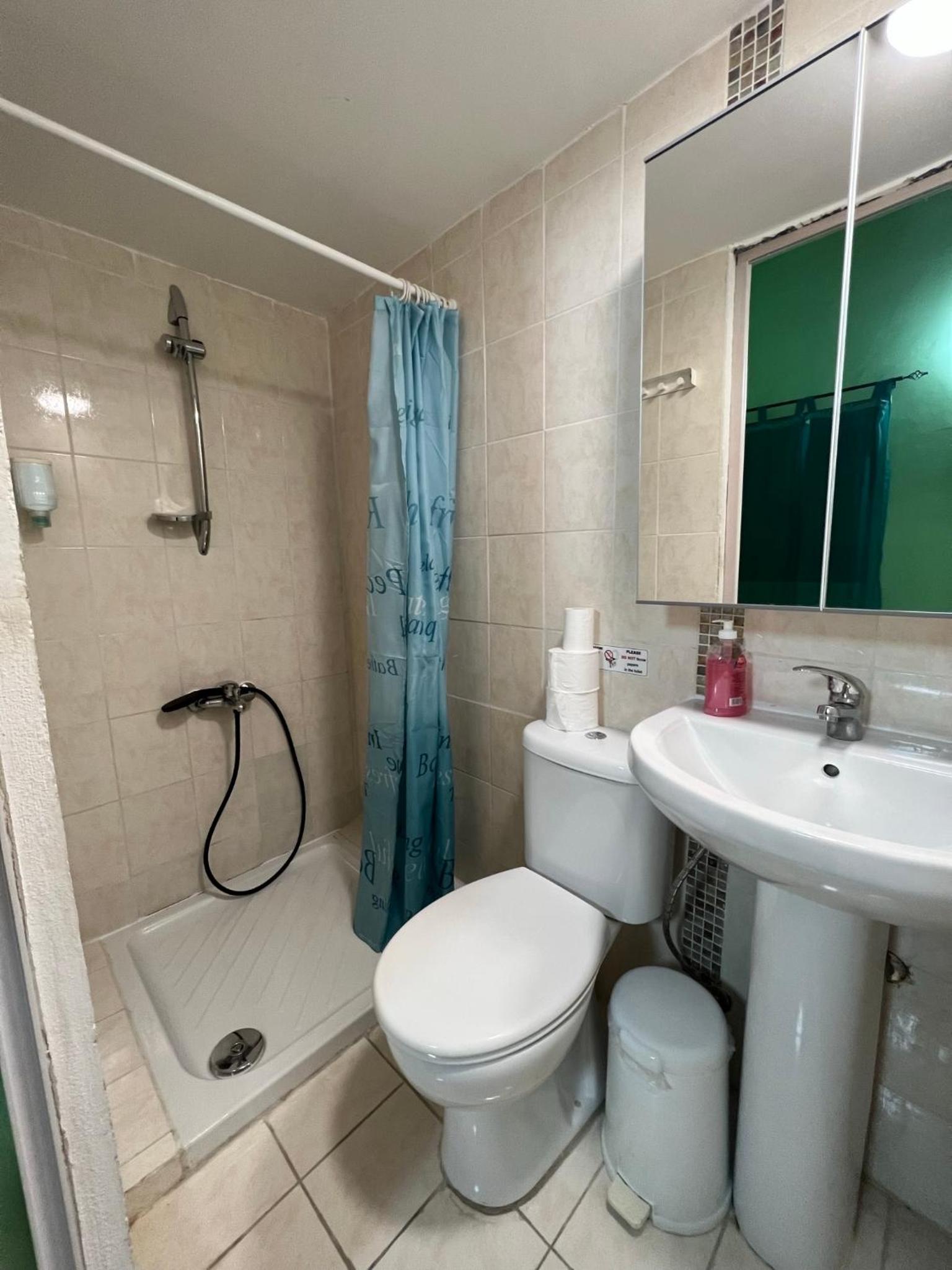 Budget Double Room photo 2