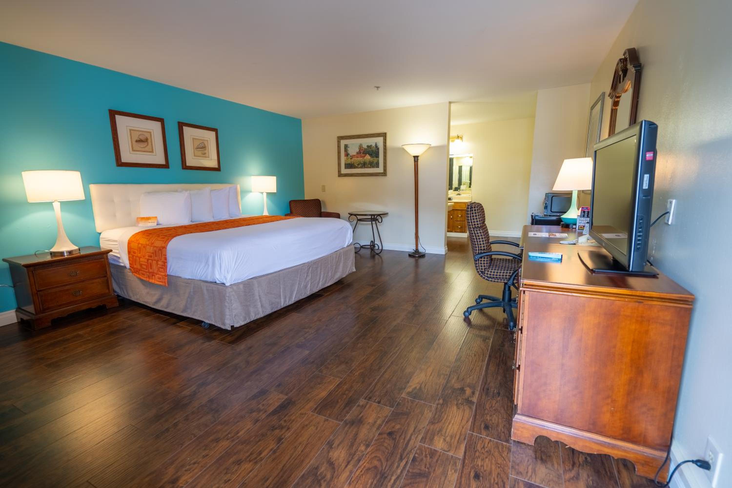 Superior King Room - Non-Smoking