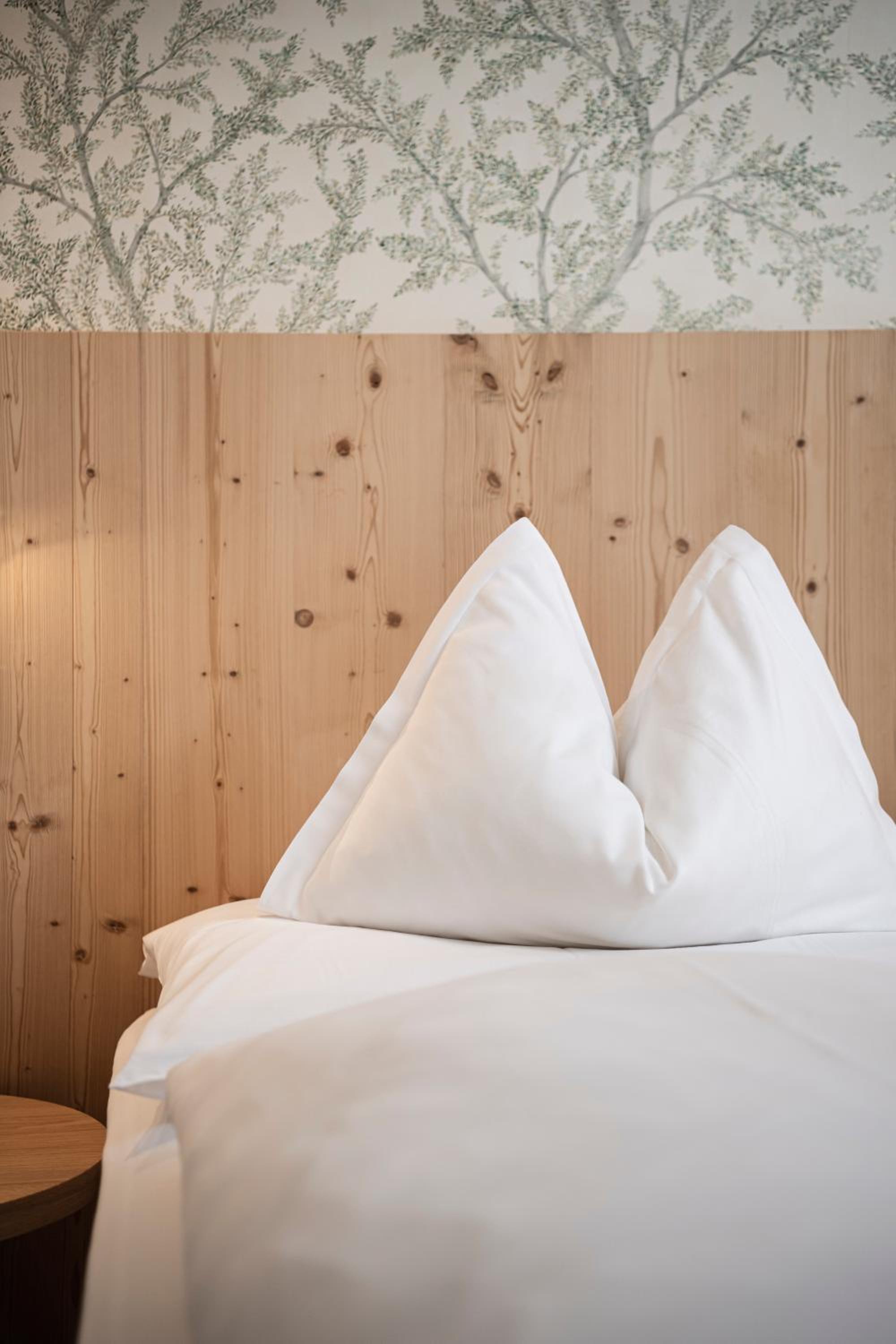 Superior Deluxe Double or Twin Room photo 1
