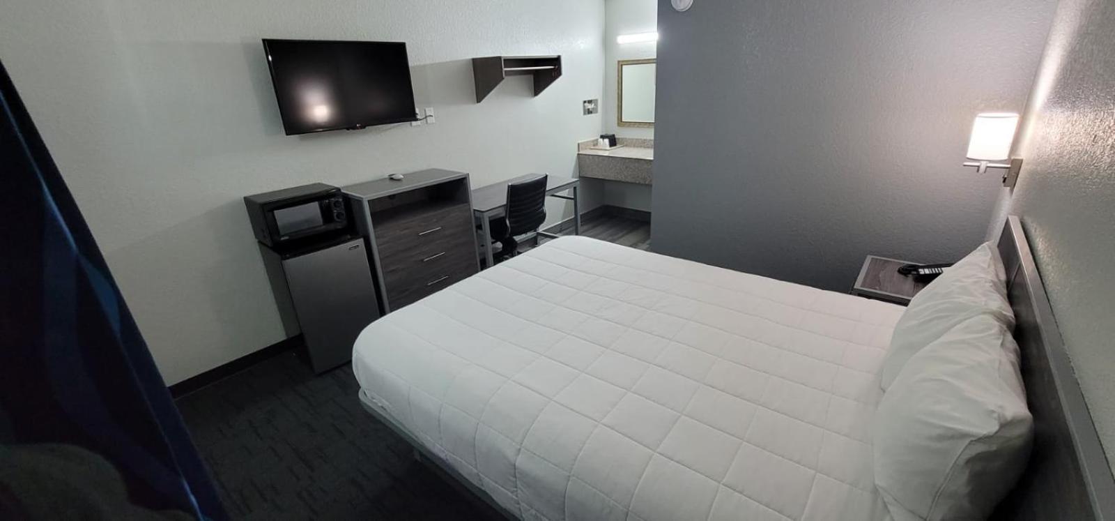 Deluxe Queen Room photo 3