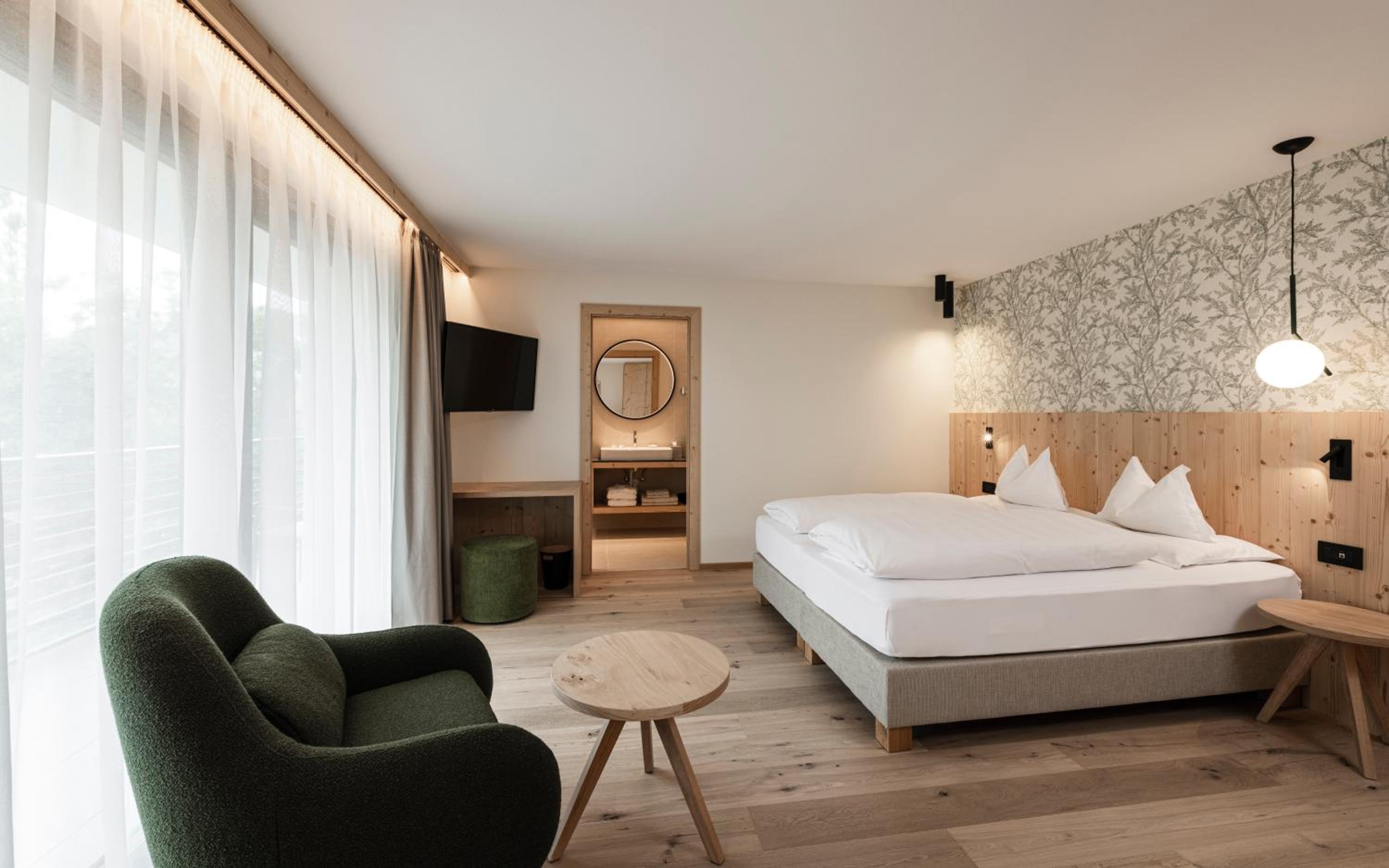 Deluxe Double Or Twin Room photo 1