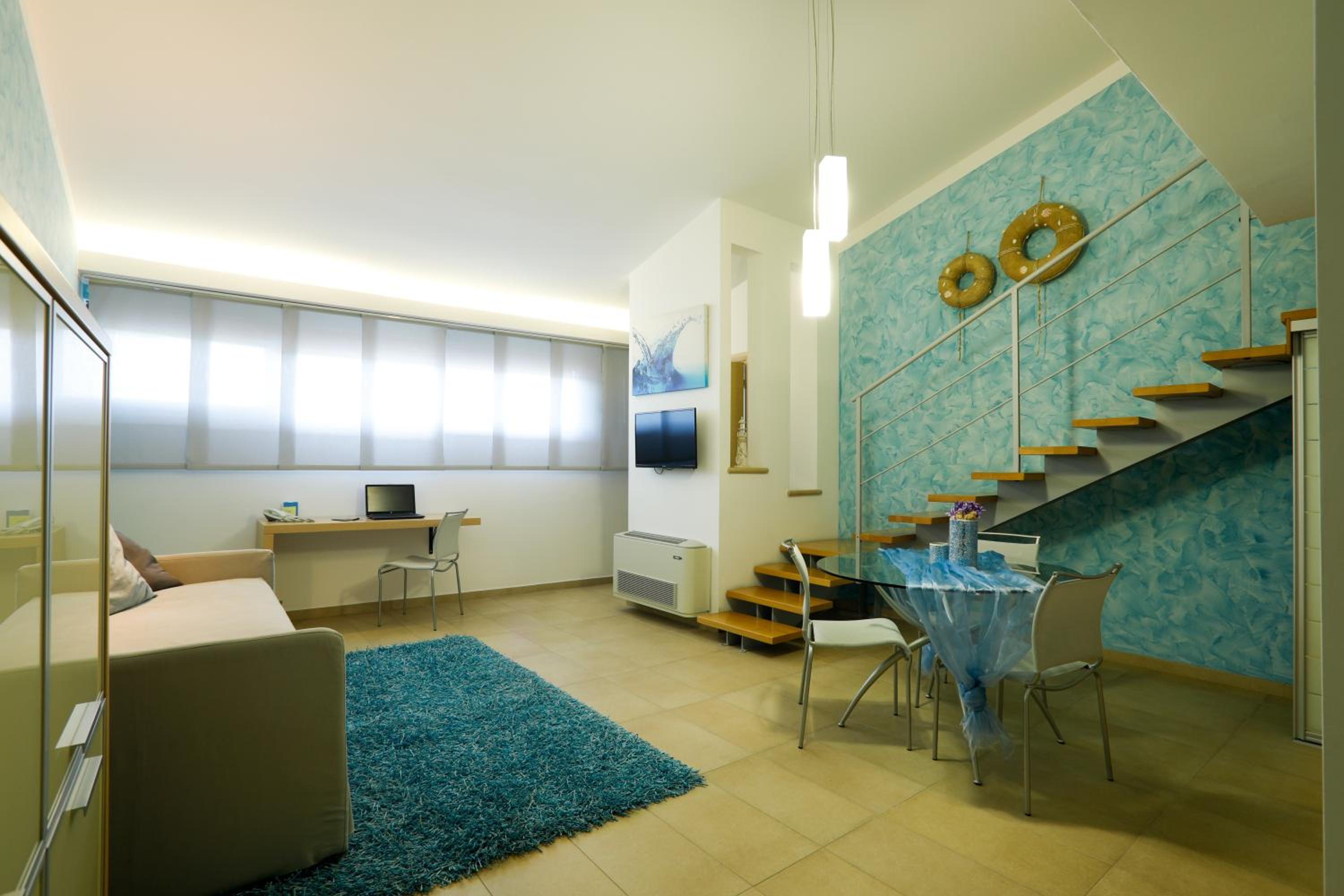 Queen Suite photo 1