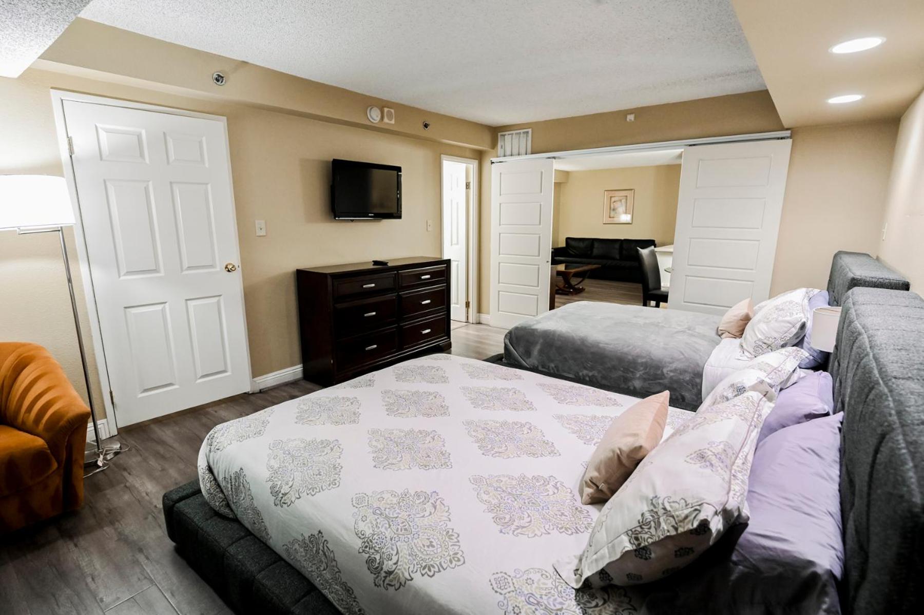 PH Floor One Bedroom Fountain View