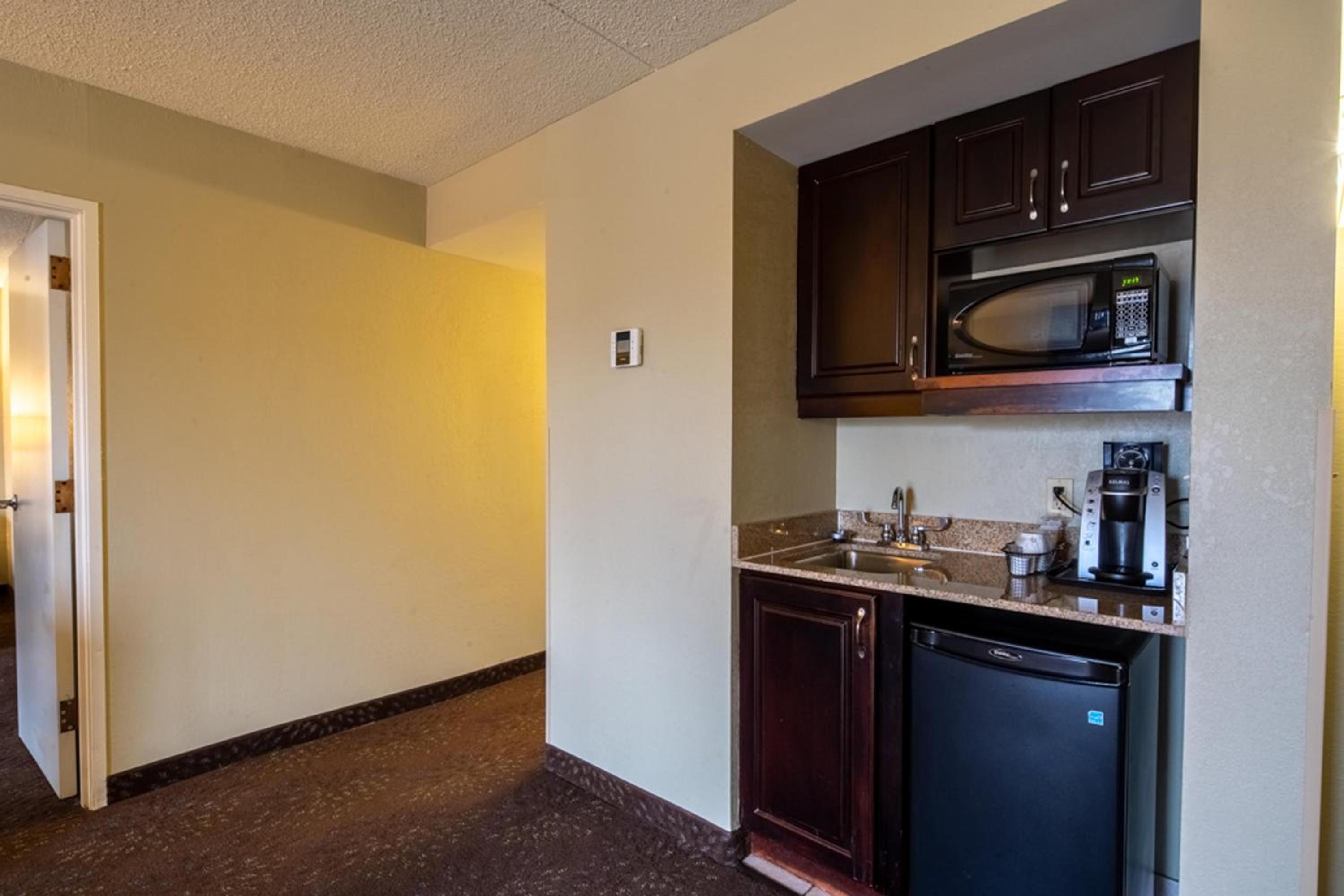 King Suite - Photo 7