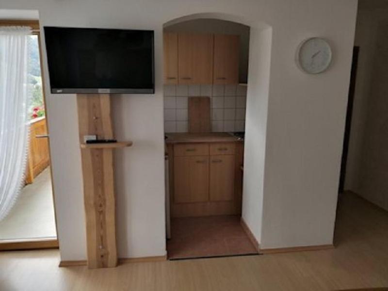 Apartment with Balcony photo 3