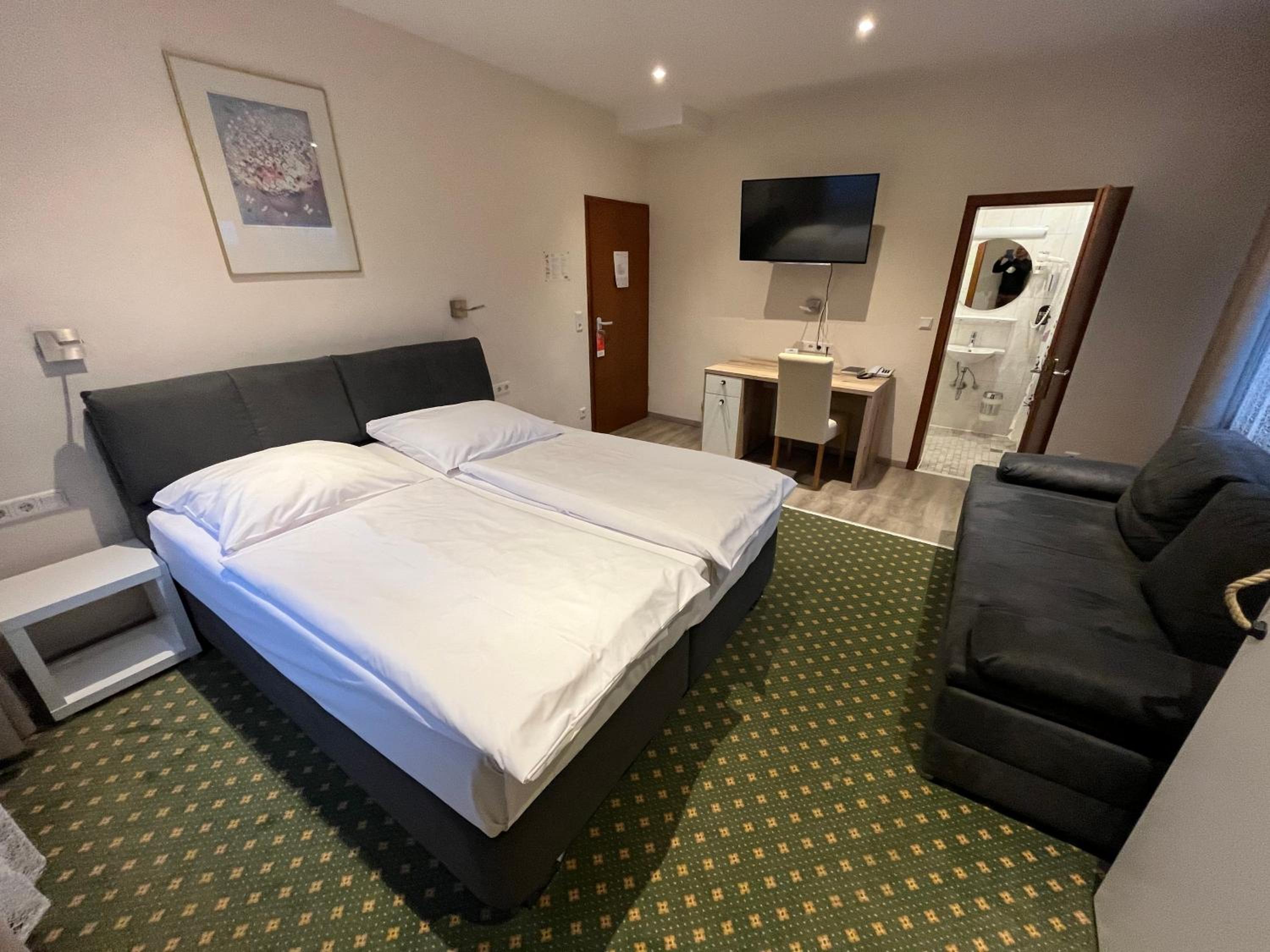 Double Room photo 3
