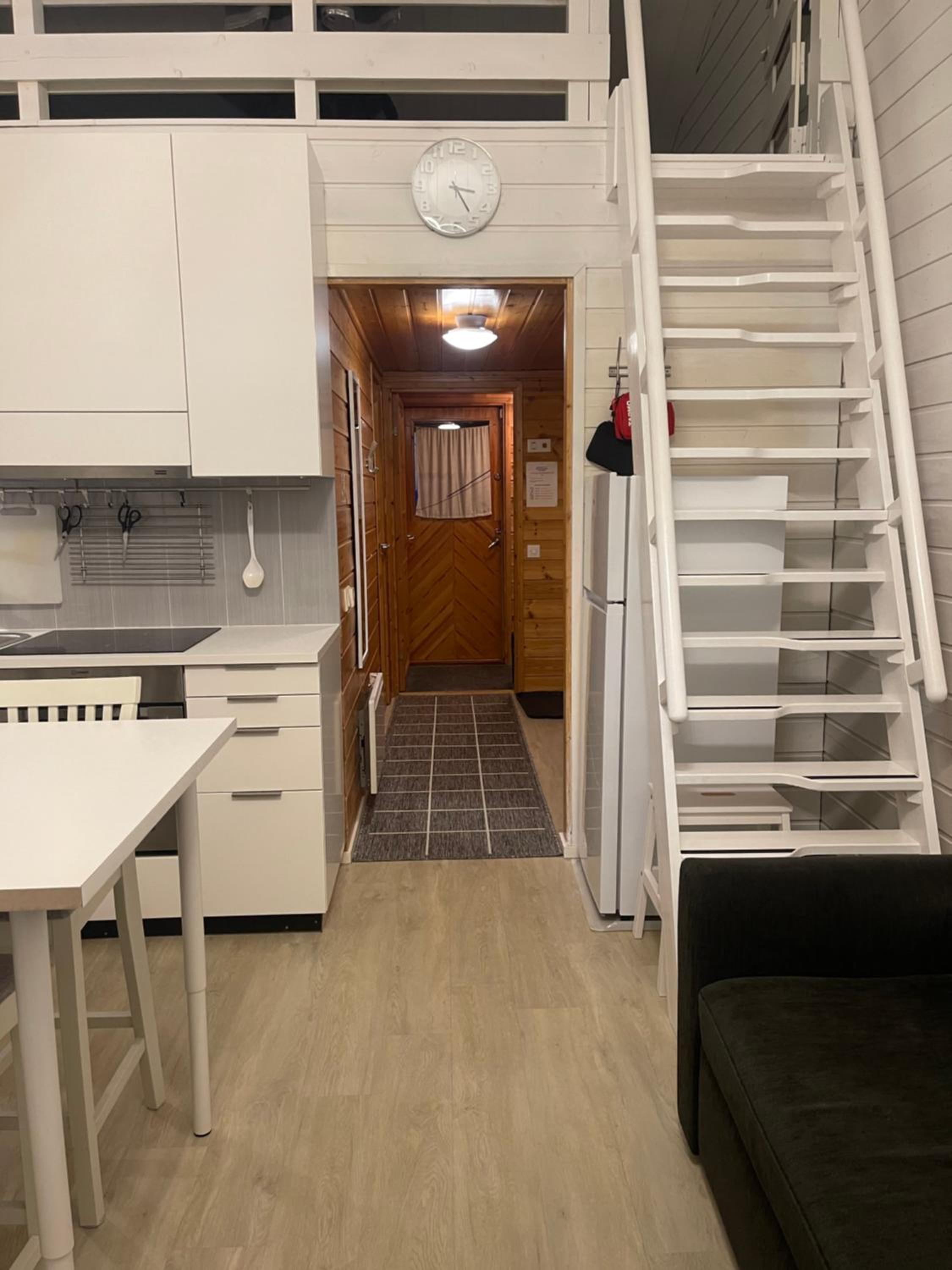 One-Bedroom House - Photo 20