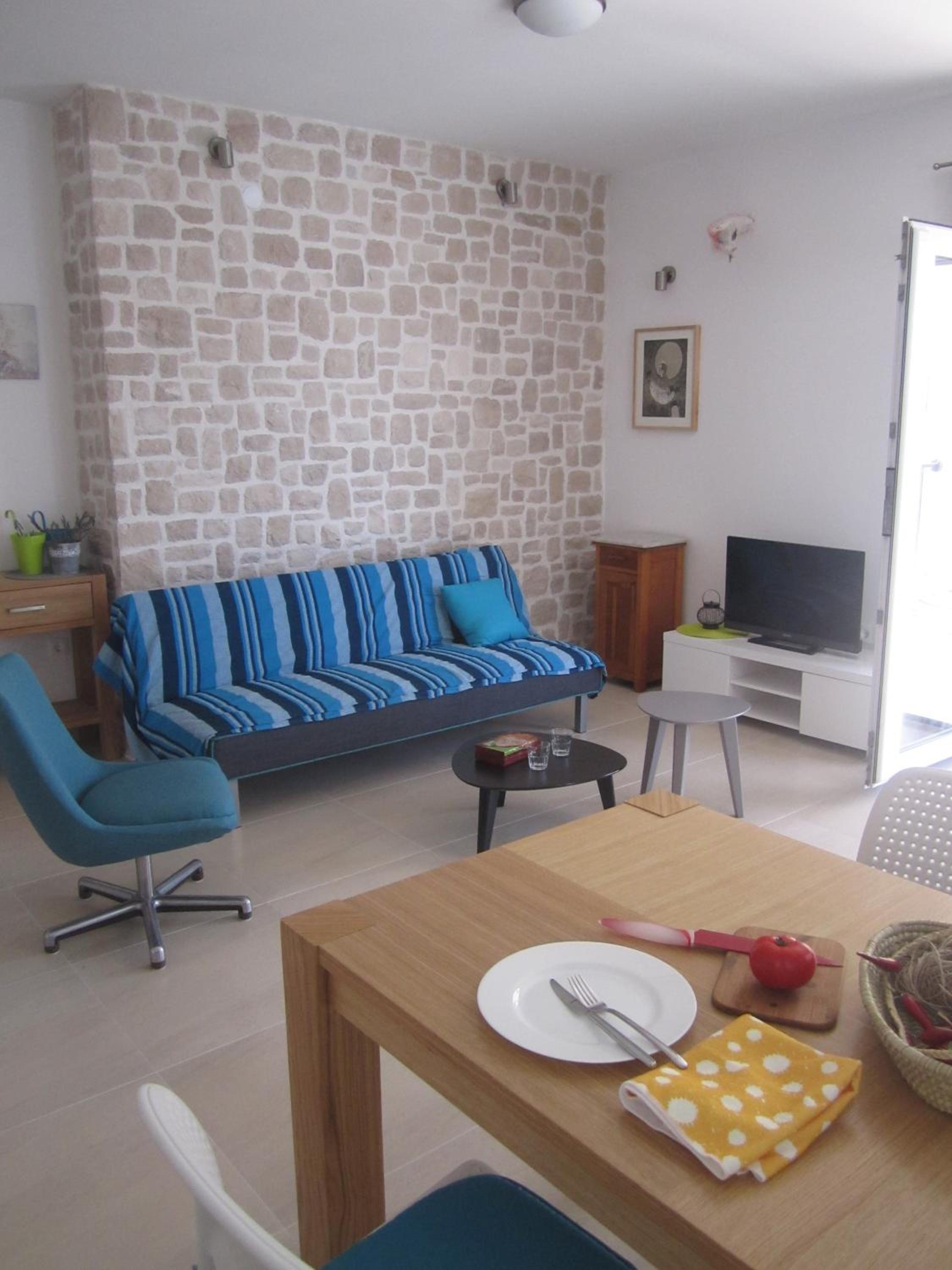 Apartment with Terrace photo 3