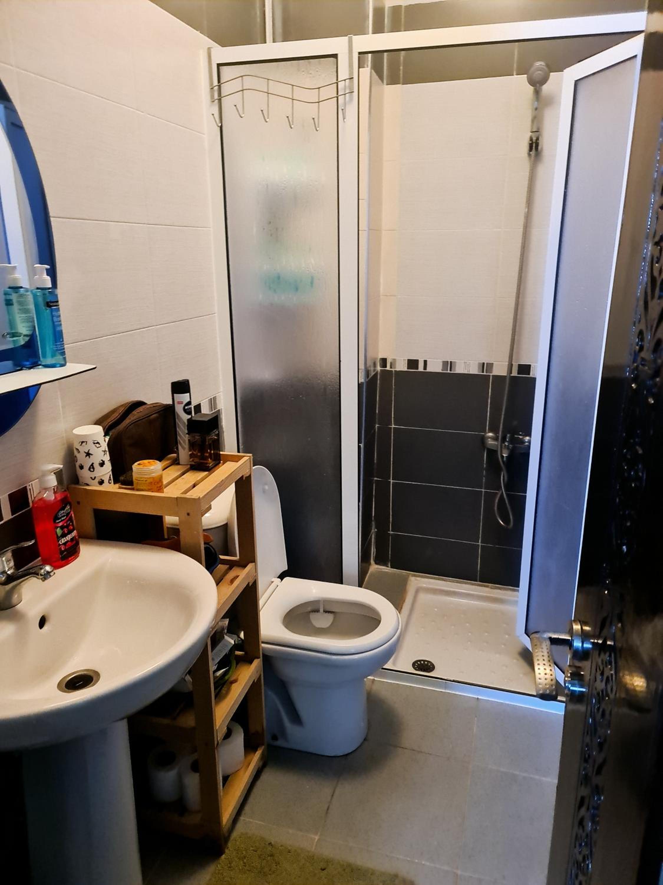 Two-Bedroom Apartment - Photo 7
