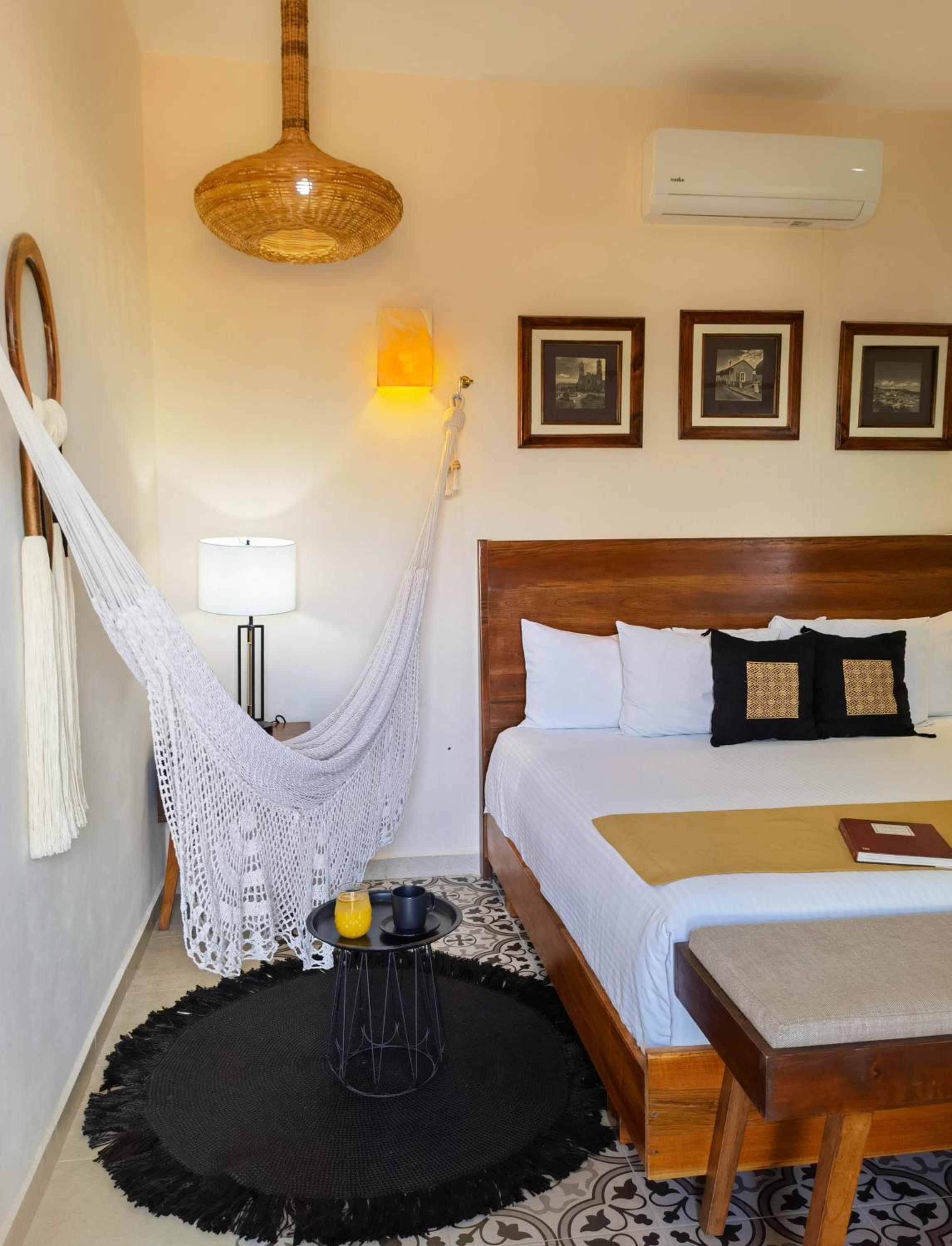 King Suite - Photo 3